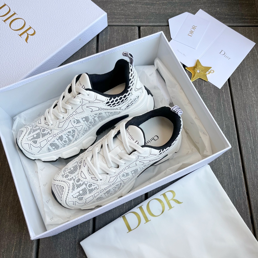 Кроссовки Dior