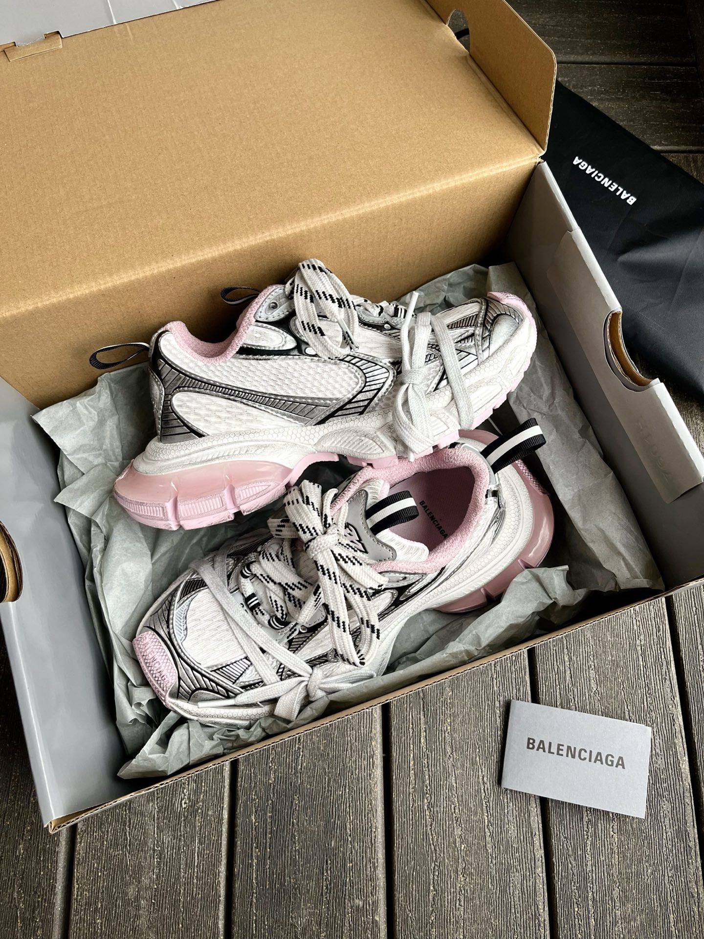 Баленсиага 3XL Кроссовки женские розовые Balenciaga