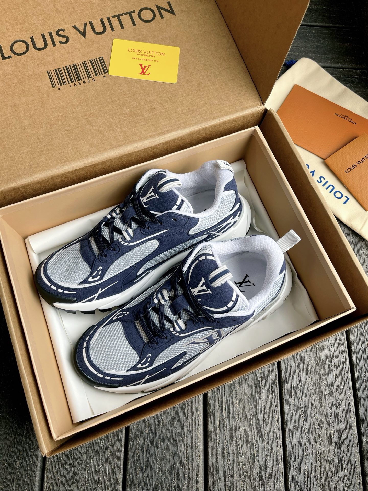 Кроссовки Louis Vuitton Runner