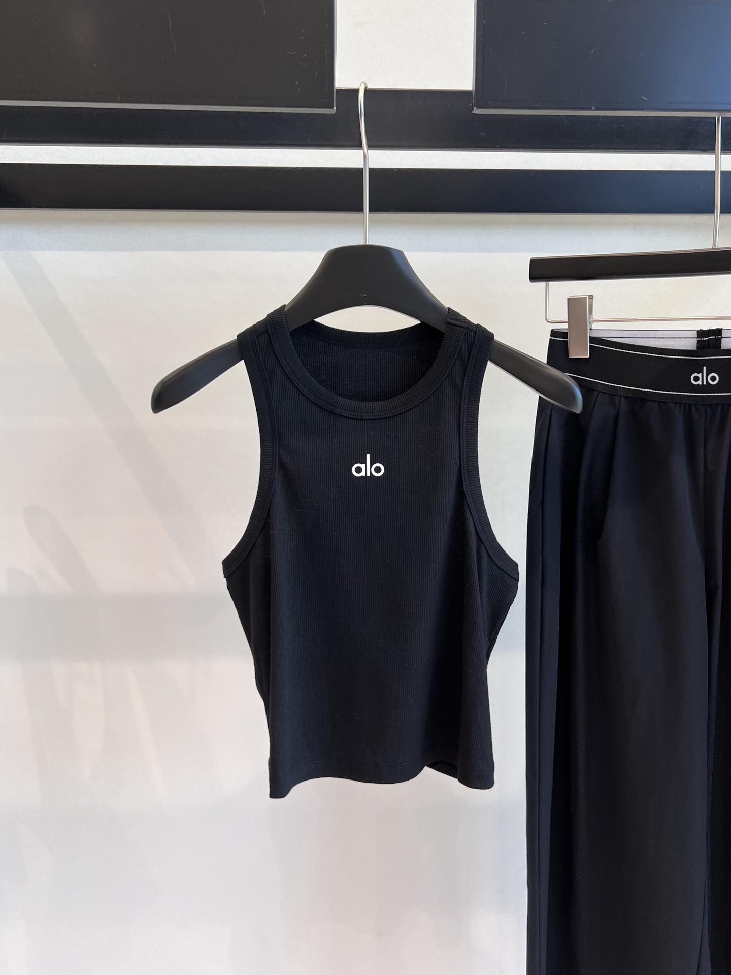 Elegant and Sophisticated Woman’s Thin Spring/Summer 2025 Collection – P368 - 图片 7