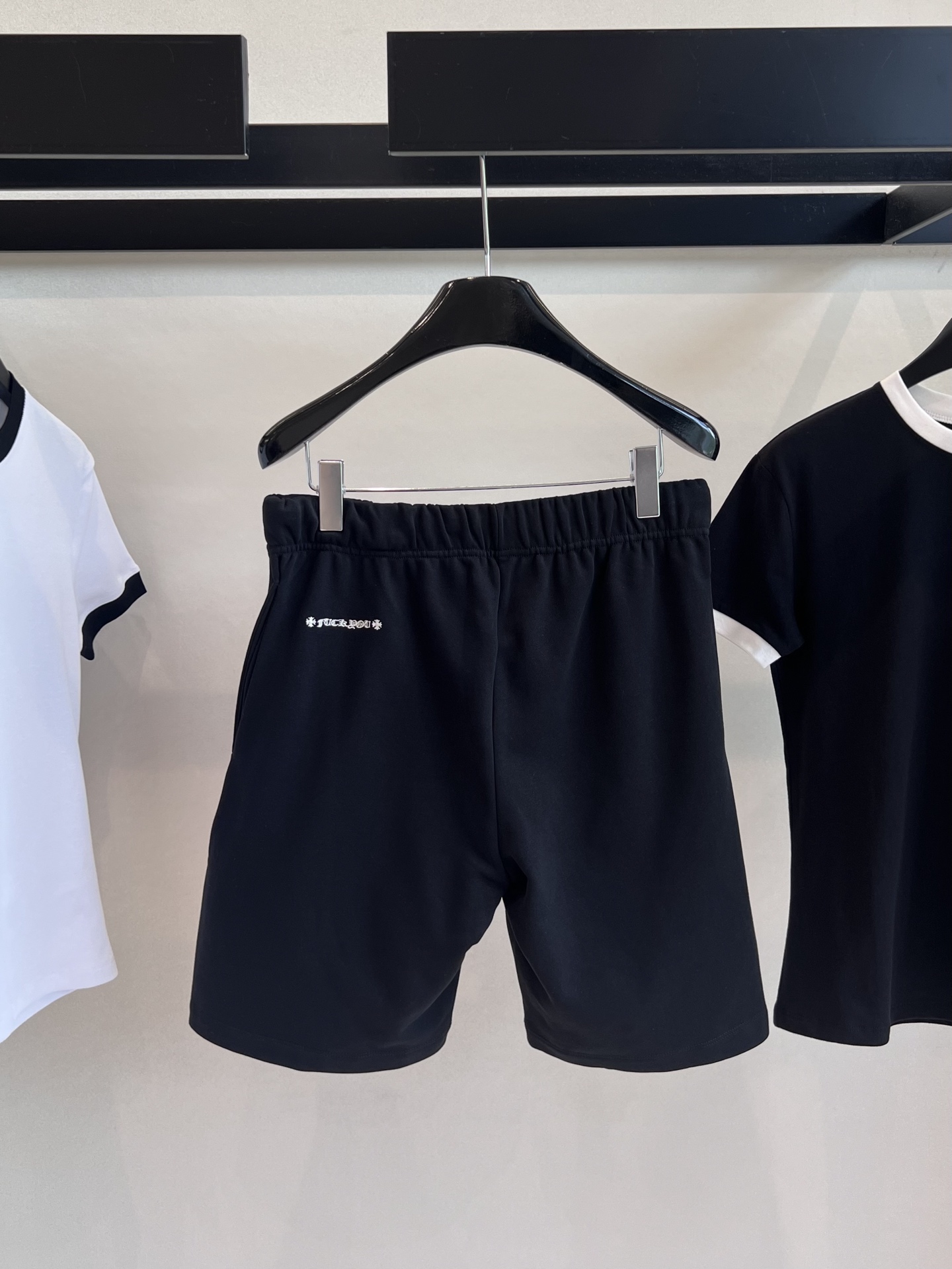 Chrome Hearts Spring/Summer 2025 Female Suit: Comfortable, Stylish, and Versatile - 图片 6