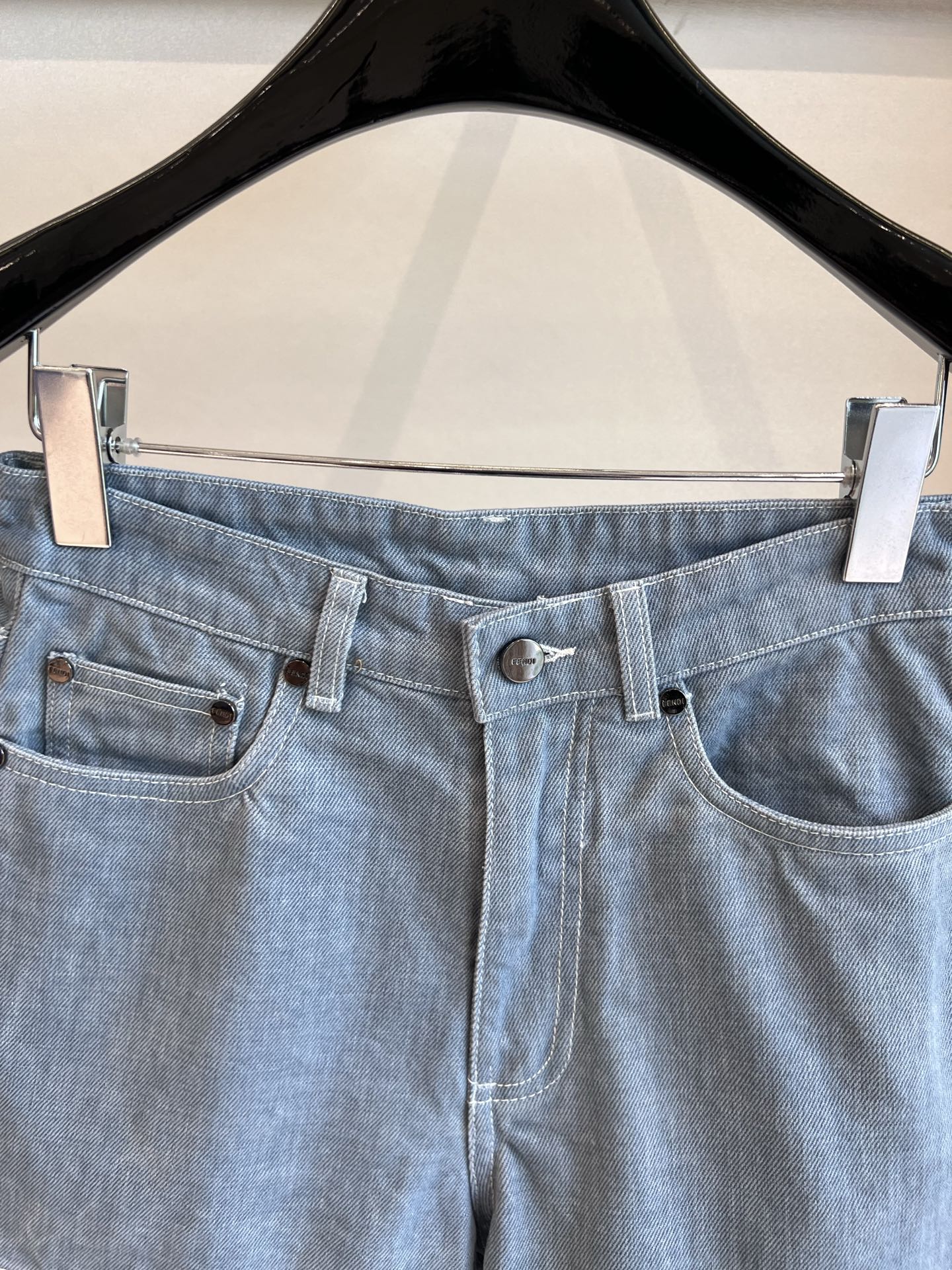 “2025s Fendi Post-Spring Dress: Embossed Jeans with Pure Cotton Fabric” - 图片 2