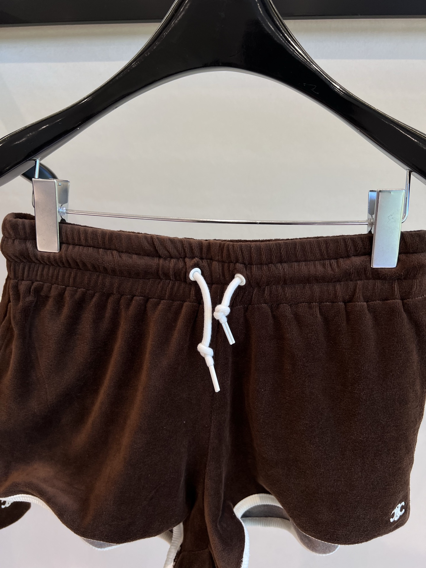 CELINE 2025 Spring/Summer Velvet Suit Collection for Korean Aesthetics. - 图片 2