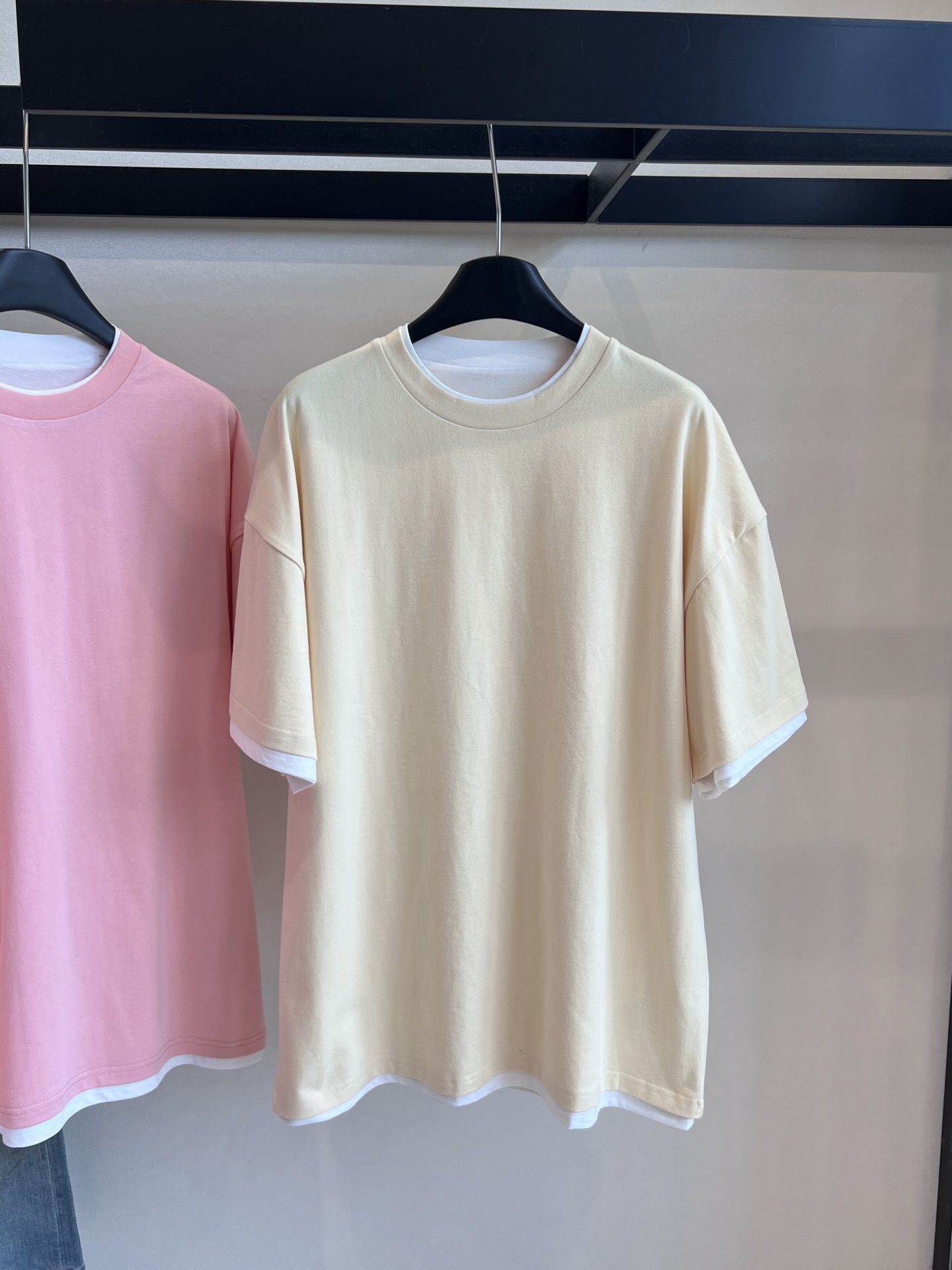 JILSANDER Spring & Summer Collection: Squawk Dress & Letter-Printed T-shirts in Cotton