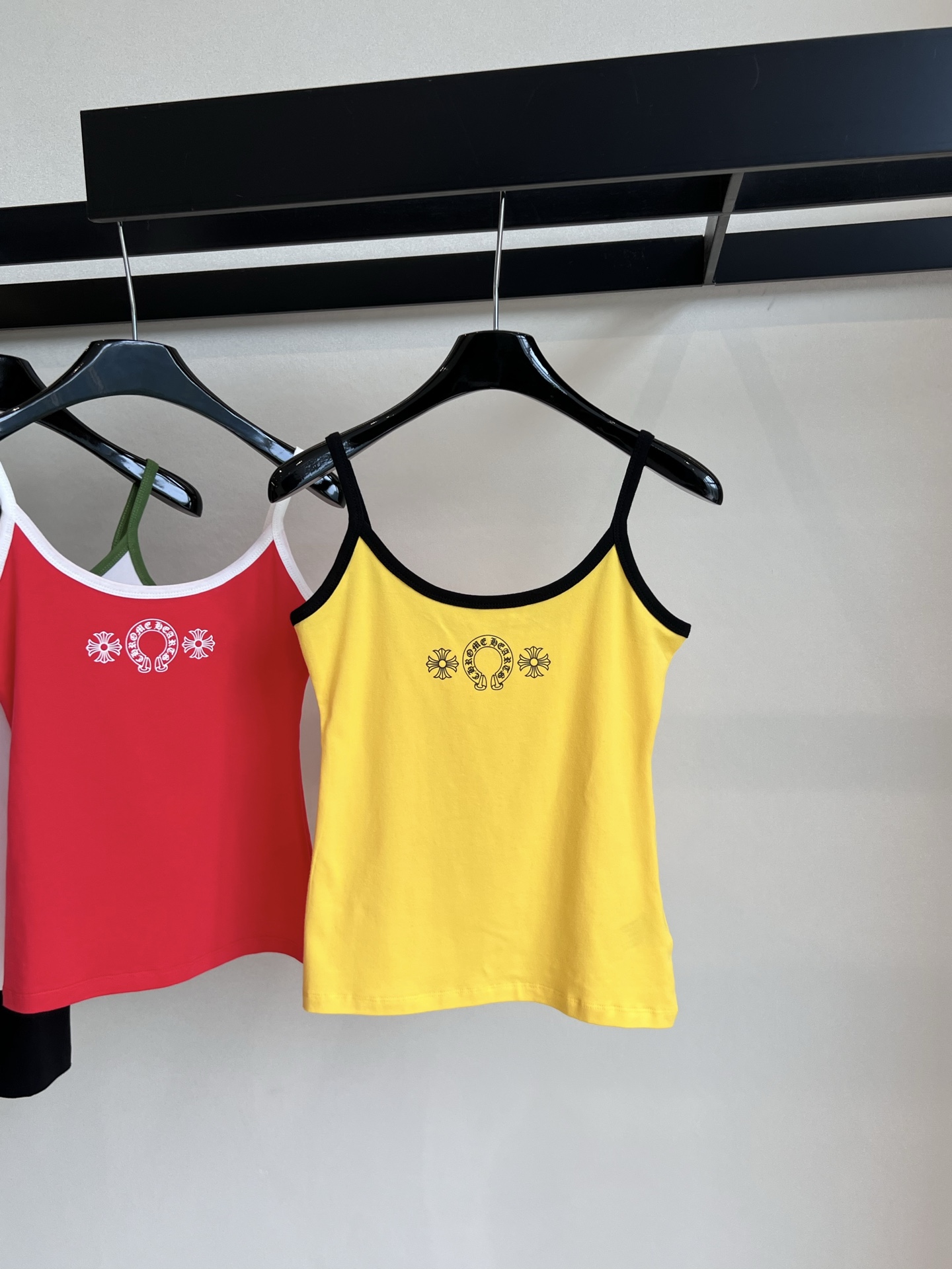 “2025 FW Chromehearts Scrambling Horse Hoof-and-Squad Vest: Neutral Summer Style Design with Cotton Comfort” - 图片 8