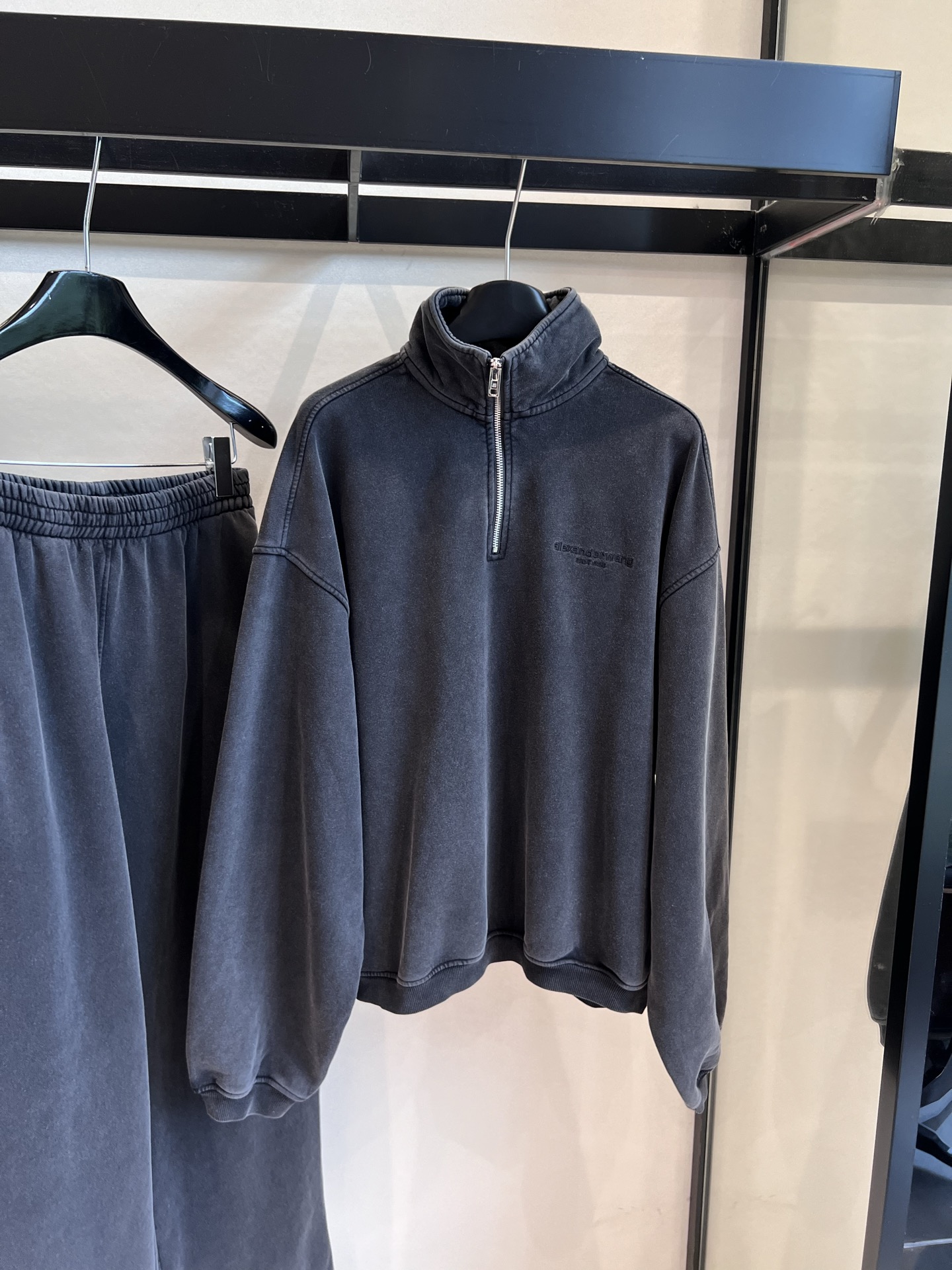 _dsk9ssab8UZFBIQTQWo8peRQJvi_UNdOtVtxYMg