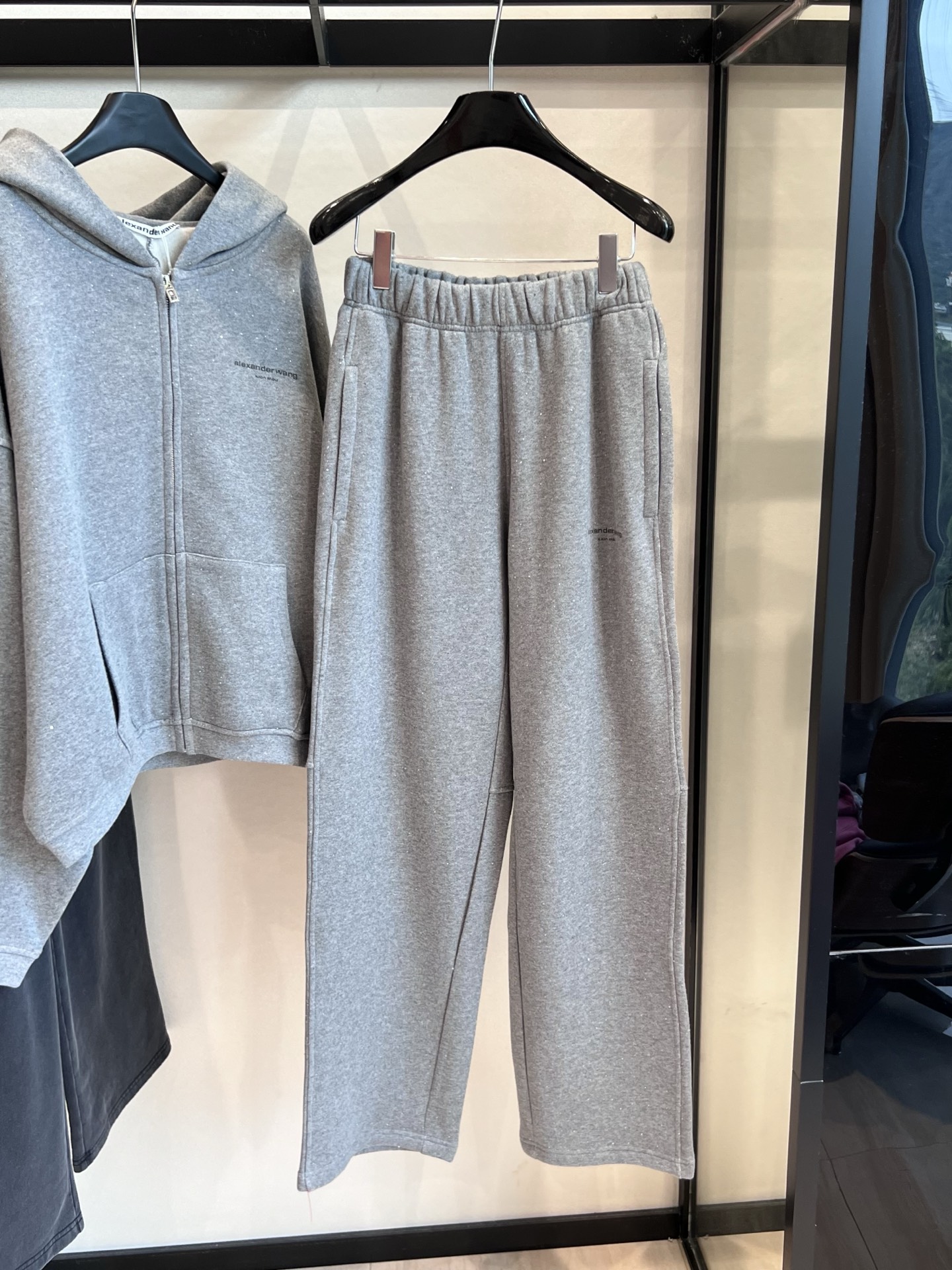 _dJe9ss50whM9zm9aqlYdv3RizrhLAvs9vbLFjRg