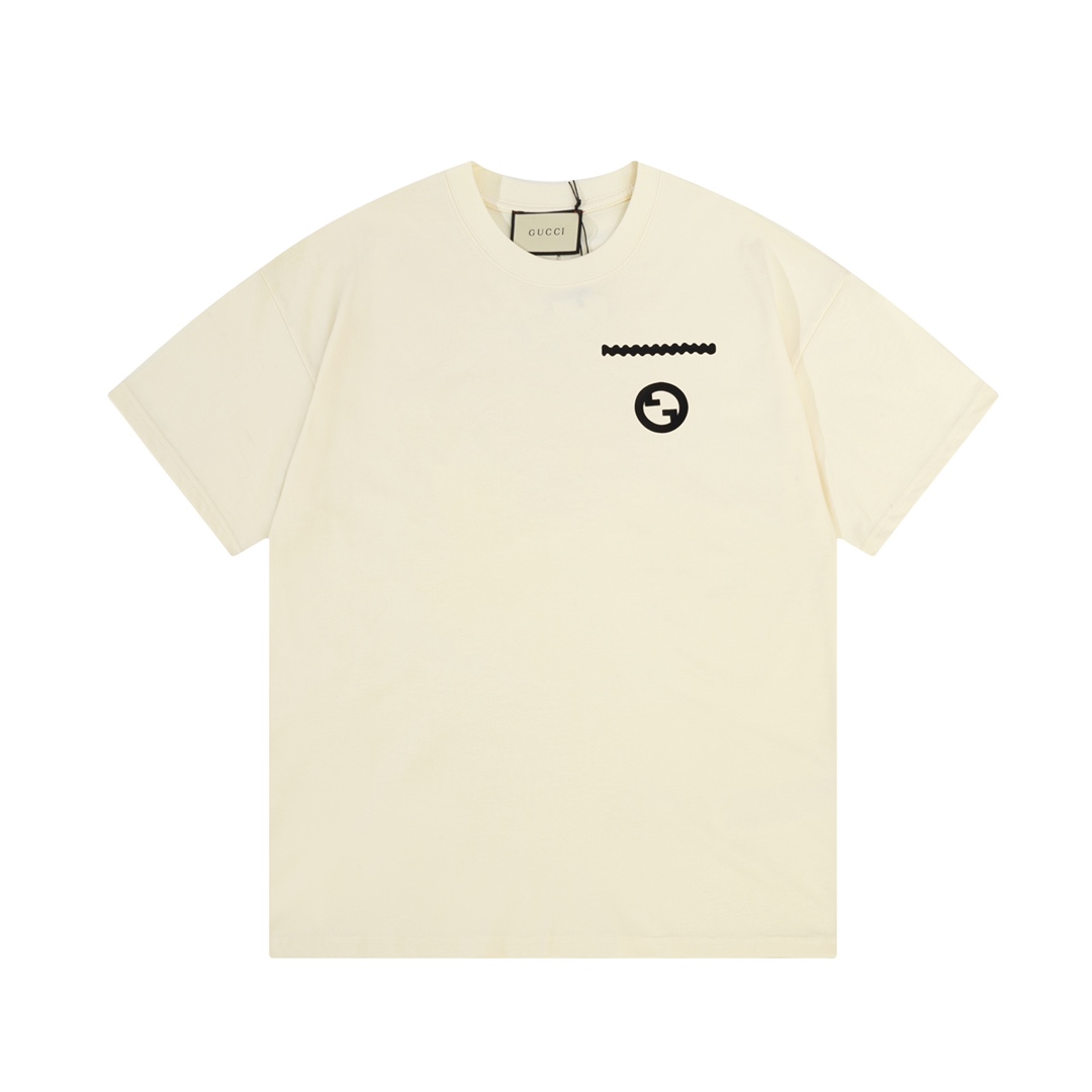GUCCI 古驰 Camiseta de manga corta con logotipo de doble G en el bolsillo, logotipo refinado, inspirado en el estilo retr…