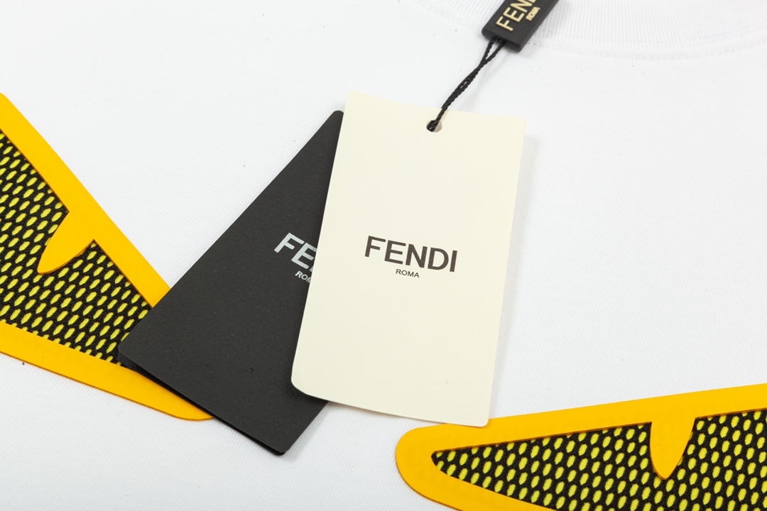 FENDI 芬迪 老佛爷双FF网状立体印花圆领短袖t恤 胸前品牌小眼睛压胶设计