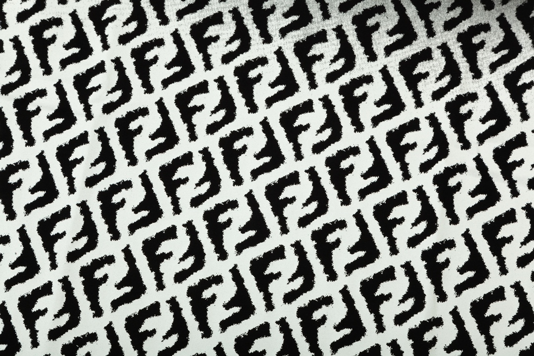 FENDI 芬迪 渐变满半身印双FF印花短袖T恤 Logo标识精致升