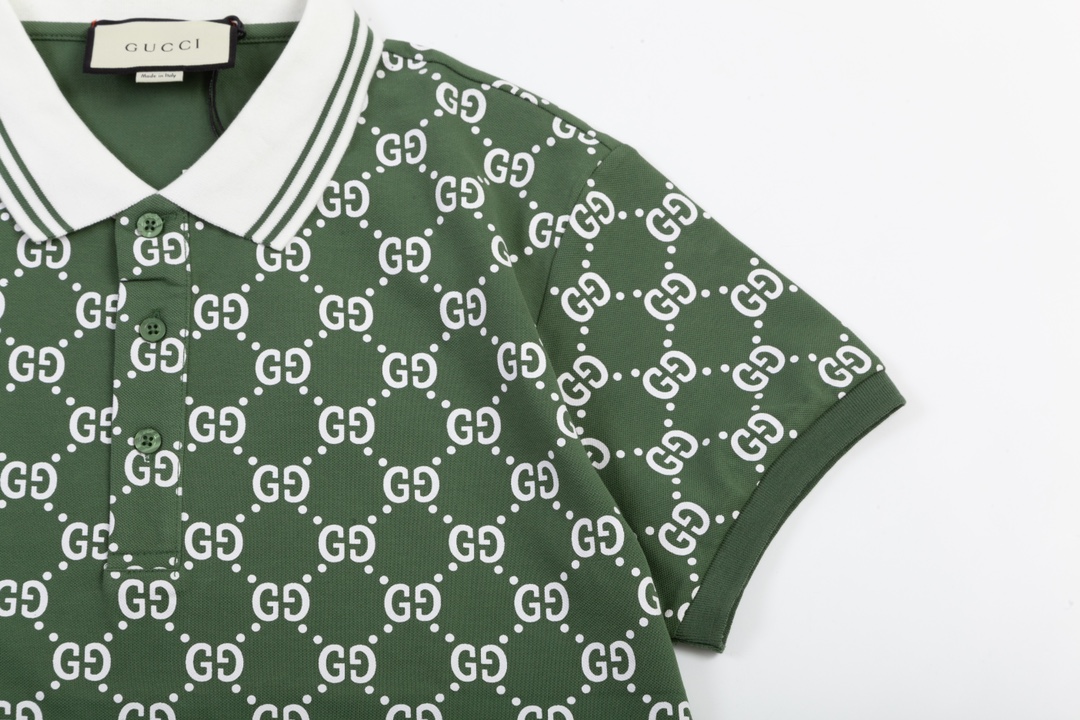“Gucci Gooch Upgrade: 80s-Inspired Polo with Custom Fabric and Comfortable Fit” - 图片 6