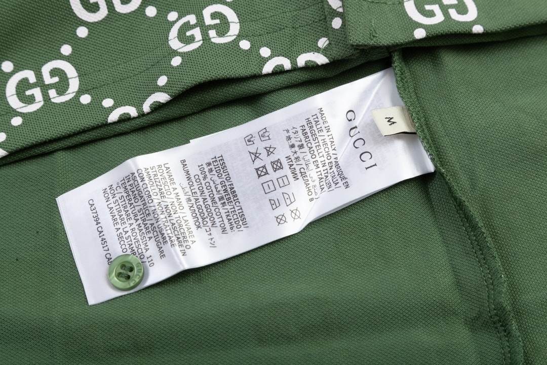 “Gucci Gooch Upgrade: 80s-Inspired Polo with Custom Fabric and Comfortable Fit” - 图片 8