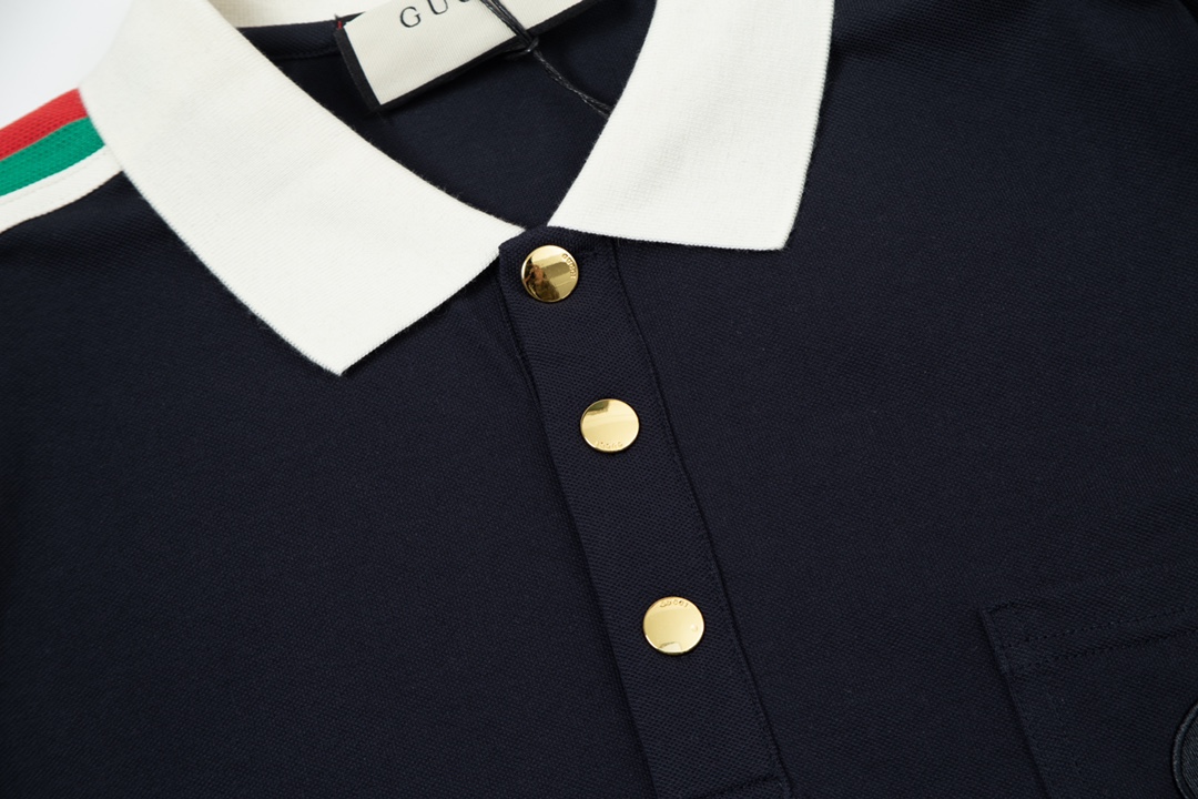 “Gucci Double G Logo Polo: 1980s Inspired Upgrade, Custom Dyed, Comfortable Knitwear” - 图片 3