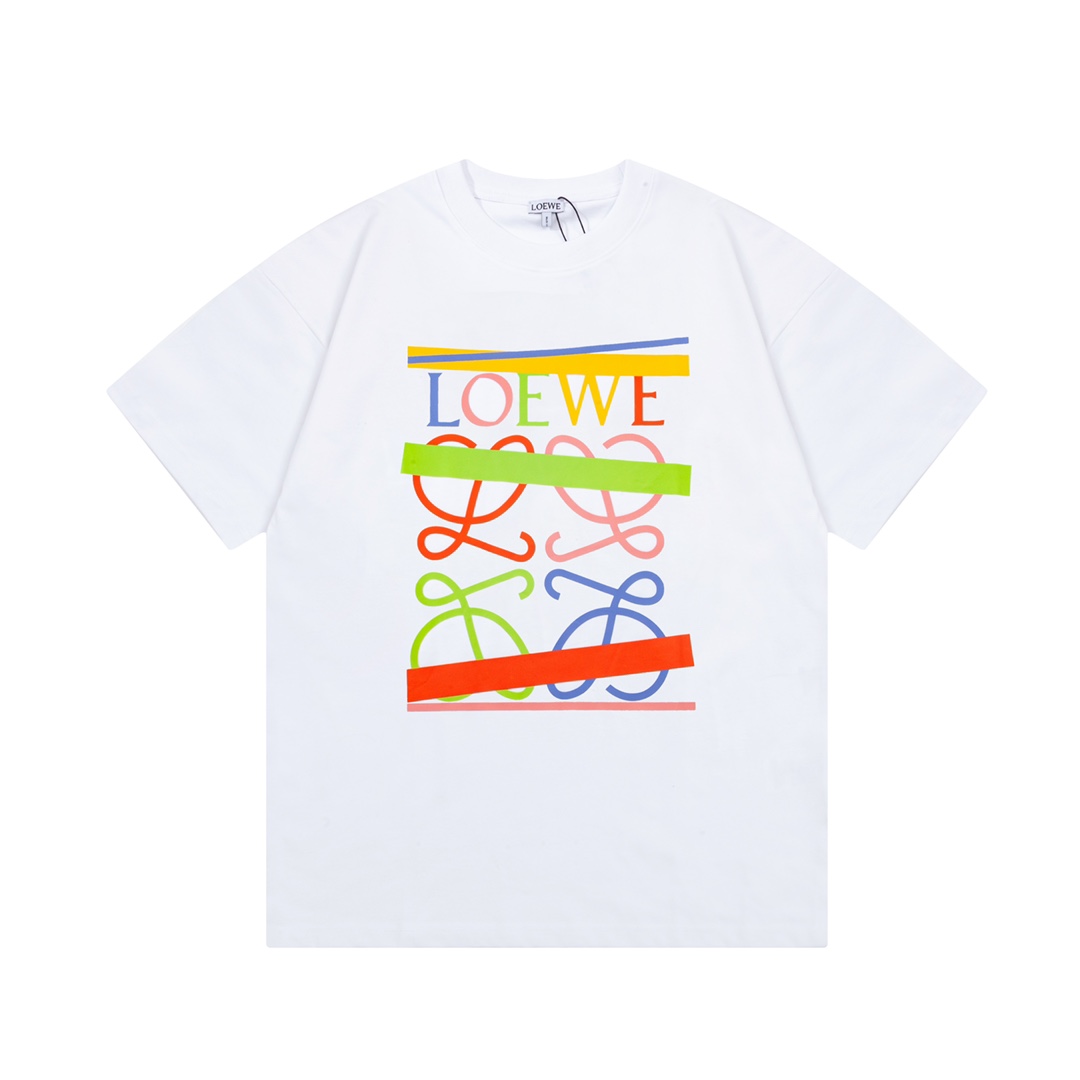 🅿️95 LOEWE 罗意威 彩虹🌈色字母发泡印花 Logo精致升级，灵感源自八十年代复古 原版面料 官方同款 短袖T恤 定制260克同缸染面料 手感非常舒服 春夏最新砖柜同步 时尚又个性 超级百搭好看 男女都非常合适 人手必备款 吊…