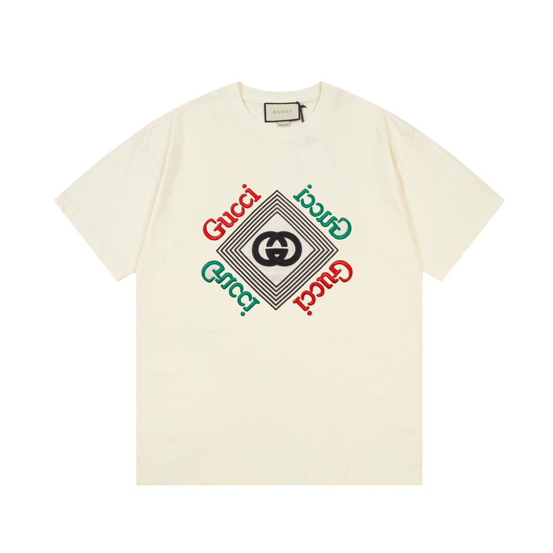 GUCCI 古驰 Camiseta de manga corta con doble G rojo y verde bordado, logotipo refinado, inspirado en los años 80, tejido …