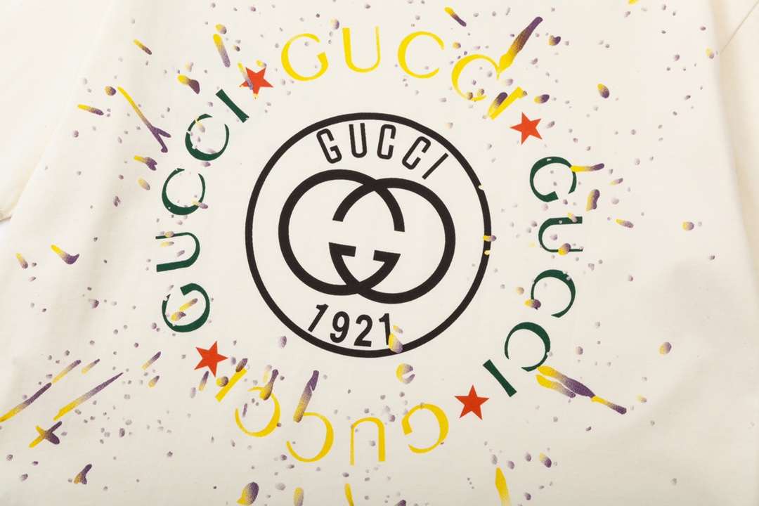 GUCCI 古驰 双G字母经典1921烟花印花短袖T恤 杏色