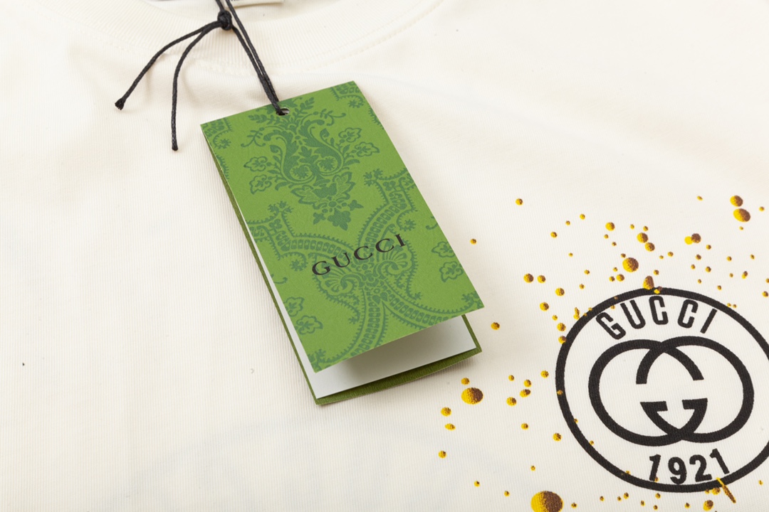 GUCCI 古驰 双G字母经典1921烟花印花短袖T恤 杏色