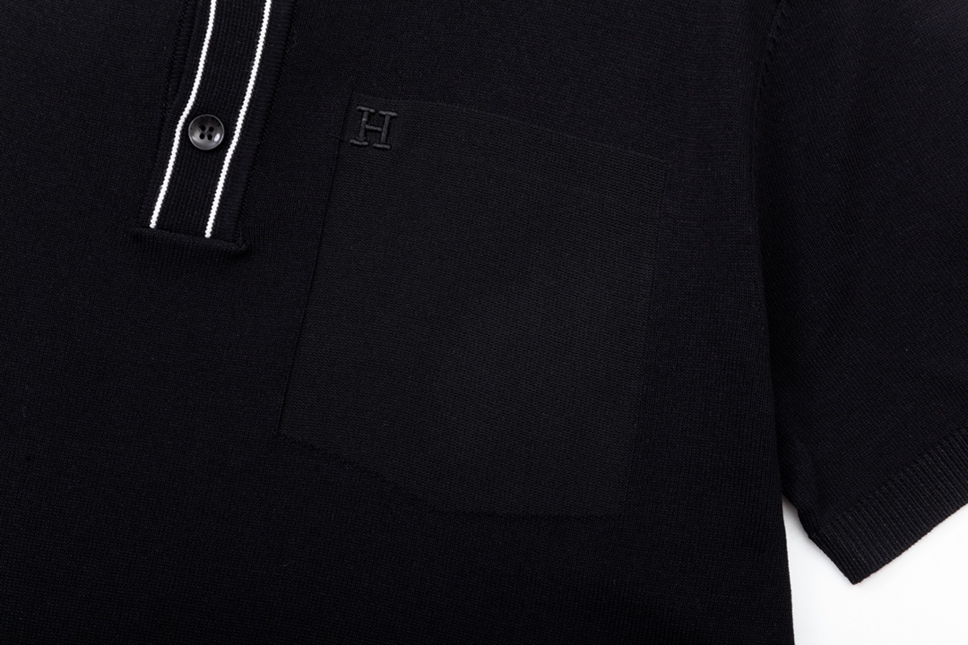 Retro-Inspired Knitted Polo with Custom Details for Men and Women - 图片 5
