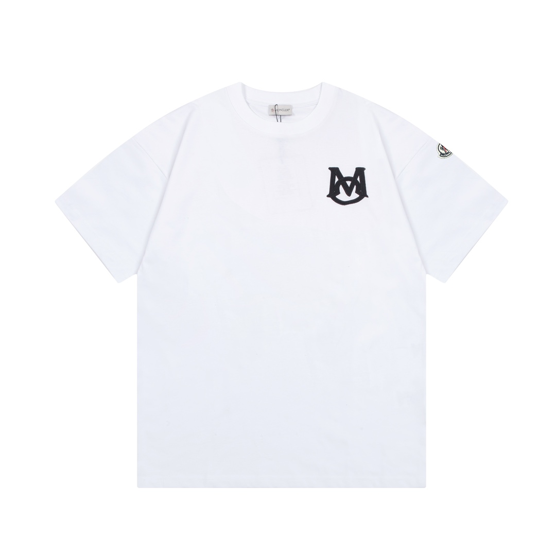 MONCLER Moncler MO pequeño logo bordado 🪡, logo refinado, inspirado en el estilo retro de los años 80, tejid…