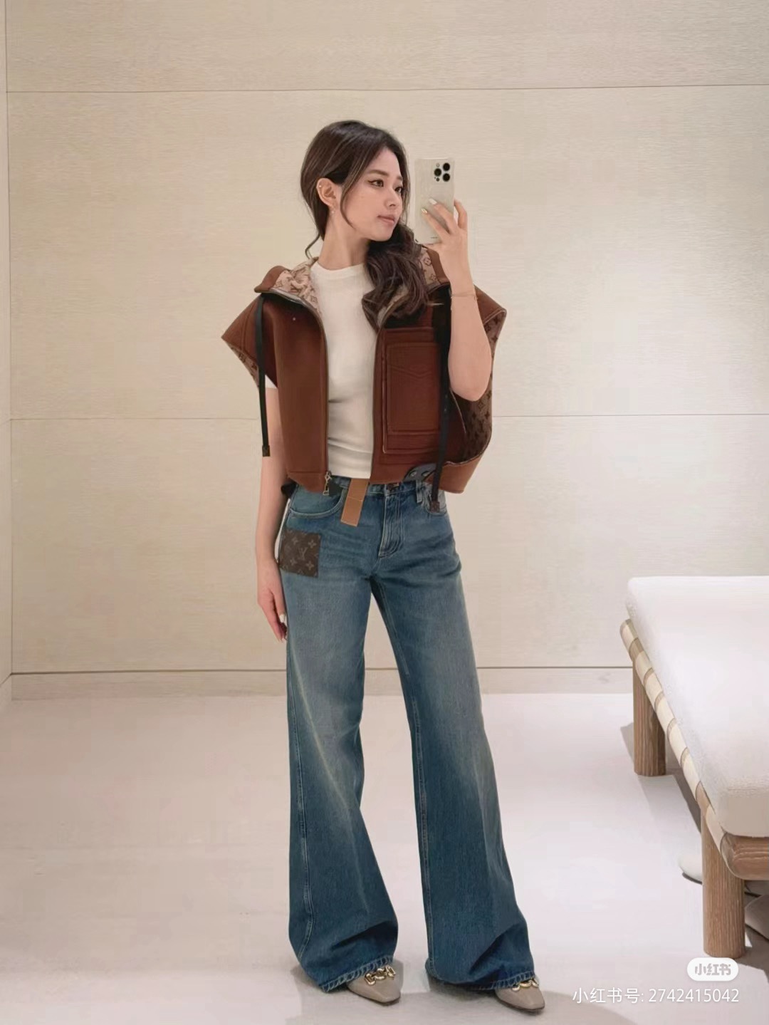Louis Vuitton High-Waisted Wide Leg Jeans with Leather Monogram 1 i1727248986 7601 6