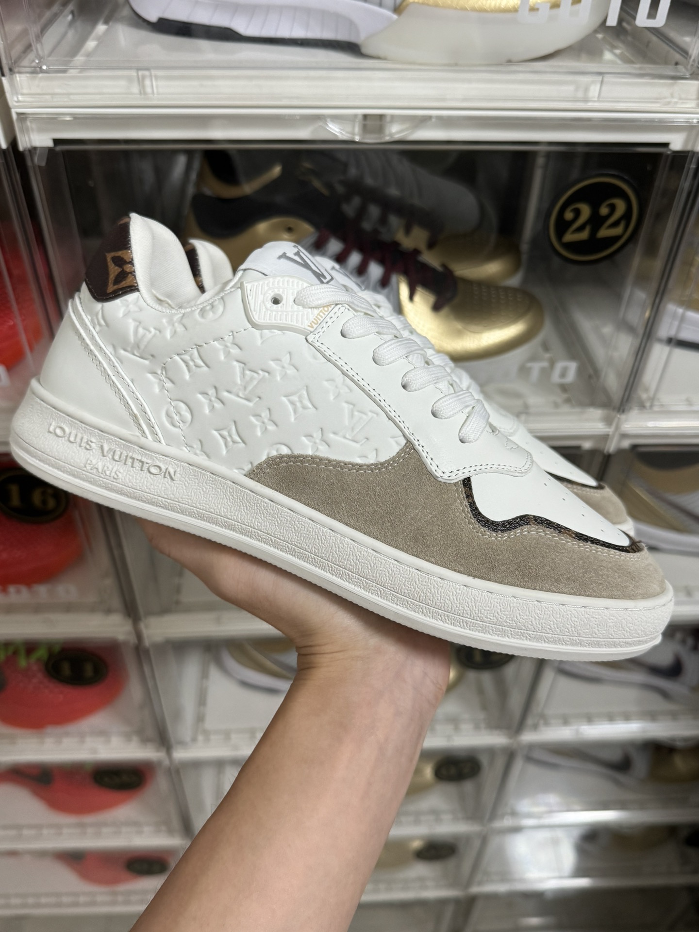 Louis Vuitton Knockoff
 Skateboard Shoes White