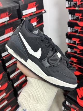440?国内最强312 新货 Nike Aj312 黑白配色! YS代工厂流出货物 之前一直走平台的一批货 从未流出过市场 所以价格偏贵 别拿通货来碰瓷 ! 原厂鞋型 原厂正确爆裂纹 原厂正确皮料 市售大多爆裂纹一眼假 仔细去看就知道 原厂鞋垫刷胶 原厂复印鞋标 原厂中底材质 打破312无好货的局面 目前市售唯一原厂货! 所拍即所得 配色很多 陆续出齐 支持得物App鉴定 支持无理由售后! 440?国内最强312 新货 Nike Aj312 黑白配色! YS代工厂流出货物 之前一直走平台的一批货 从未流出过市场 所以价格偏贵 别拿通货来碰瓷 ! 原厂鞋型 原厂正确爆裂纹 原厂正确皮料 市售大多爆裂纹一眼假 仔细去看就知道 原厂鞋垫刷胶 原厂复印鞋标 原厂中底材质 打破312无好货的局面 目前市售唯一原厂货! 所拍即所得 配色很多 陆续出齐 支持得物App鉴定 支持无理由售后!