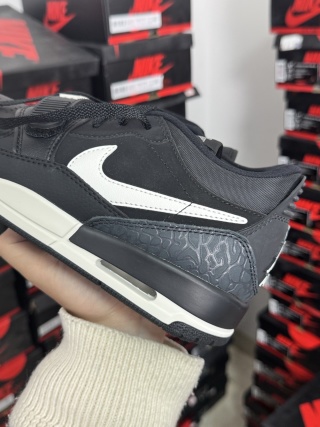 440?国内最强312 新货 Nike Aj312 黑白配色! YS代工厂流出货物 之前一直走平台的一批货 从未流出过市场 所以价格偏贵 别拿通货来碰瓷 ! 原厂鞋型 原厂正确爆裂纹 原厂正确皮料 市售大多爆裂纹一眼假 仔细去看就知道 原厂鞋垫刷胶 原厂复印鞋标 原厂中底材质 打破312无好货的局面 目前市售唯一原厂货! 所拍即所得 配色很多 陆续出齐 支持得物App鉴定 支持无理由售后! 440?国内最强312 新货 Nike Aj312 黑白配色! YS代工厂流出货物 之前一直走平台的一批货 从未流出过市场 所以价格偏贵 别拿通货来碰瓷 ! 原厂鞋型 原厂正确爆裂纹 原厂正确皮料 市售大多爆裂纹一眼假 仔细去看就知道 原厂鞋垫刷胶 原厂复印鞋标 原厂中底材质 打破312无好货的局面 目前市售唯一原厂货! 所拍即所得 配色很多 陆续出齐 支持得物App鉴定 支持无理由售后!