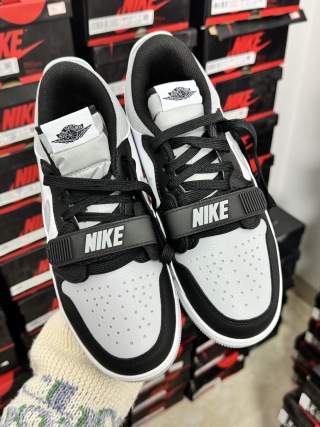 440?国内最强312 新货 Nike Aj312 影子灰配色! YS代工厂流出货物 之前一直走平台的一批货 从未流出过市场 所以价格偏贵 别拿通货来碰瓷 ! 原厂鞋型 原厂正确爆裂纹 原厂正确皮料 市售大多爆裂纹一眼假 仔细去看就知道 原厂鞋垫刷胶 原厂复印鞋标 原厂中底材质 打破312无好货的局面 目前市售唯一原厂货! 所拍即所得 配色很多 陆续出齐 支持得物App鉴定 支持无理由售后! 440?国内最强312 新货 Nike Aj312 影子灰配色! YS代工厂流出货物 之前一直走平台的一批货 从未流出过市场 所以价格偏贵 别拿通货来碰瓷 ! 原厂鞋型 原厂正确爆裂纹 原厂正确皮料 市售大多爆裂纹一眼假 仔细去看就知道 原厂鞋垫刷胶 原厂复印鞋标 原厂中底材质 打破312无好货的局面 目前市售唯一原厂货! 所拍即所得 配色很多 陆续出齐 支持得物App鉴定 支持无理由售后!
