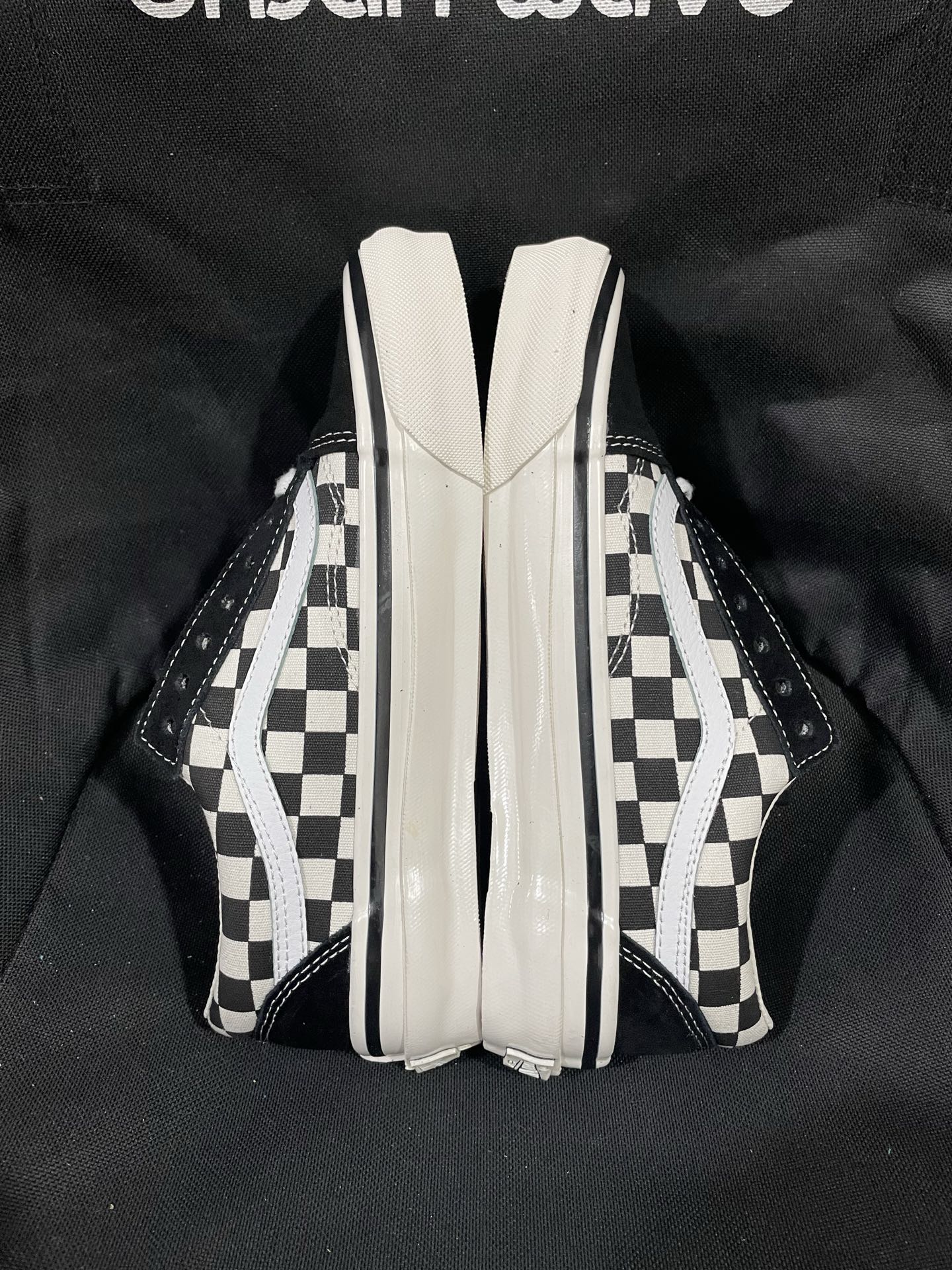 210💰国内最强
Vans Old Skool 36 36 DX 安纳海姆 棋盘格 轻便 低帮 板鞋 男女同款 黑白

经典款Vans棋盘格 全新批次 渠道流出
Vans原厂正品代工厂原底原面
支持过验得物App 支持售后

VN0A38G2OAK