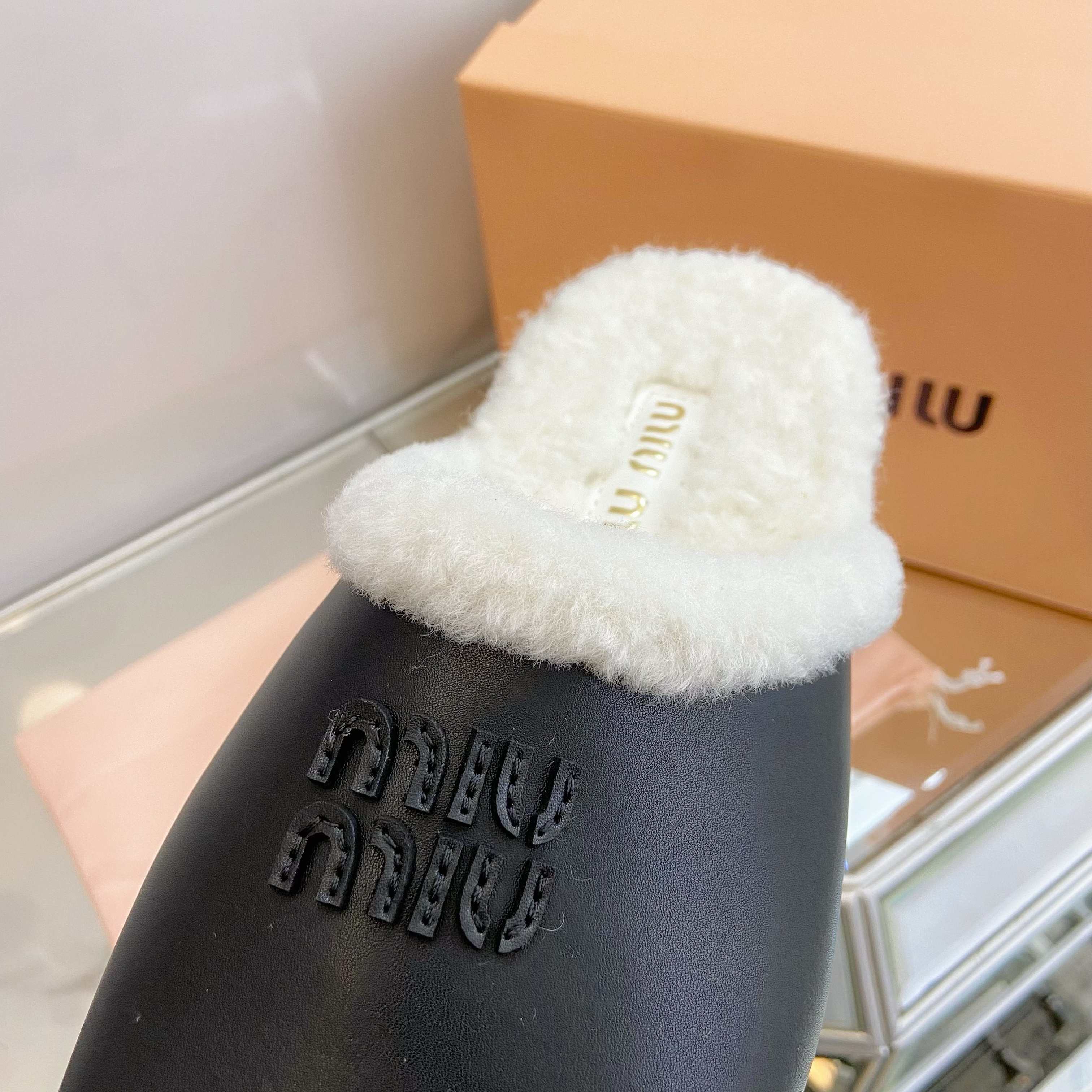 缪缪 Miu Miu 经典高奢皮鞋鞋履高跟鞋 #ED19AA5F 8