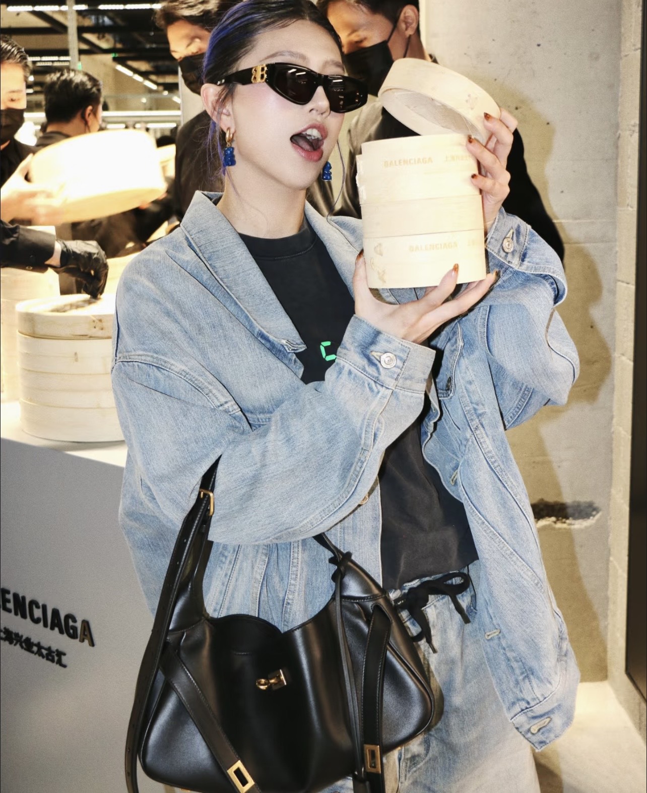 NO:205135,Cool sister, it's hard not to love it, Balenciaga19860909酷姐上身 很难不爱啊,巴黎世家,balenciaga,Bag