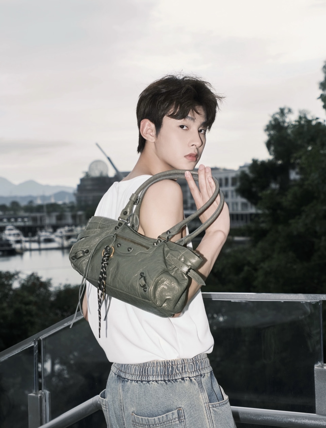 NO:770401,The new style of Balenciaga is so handsome, Balenciaga, balenciaga, balenciaga19860909巴黎家新款帅爆了,巴黎世家,balenciaga,balenciaga,Bag