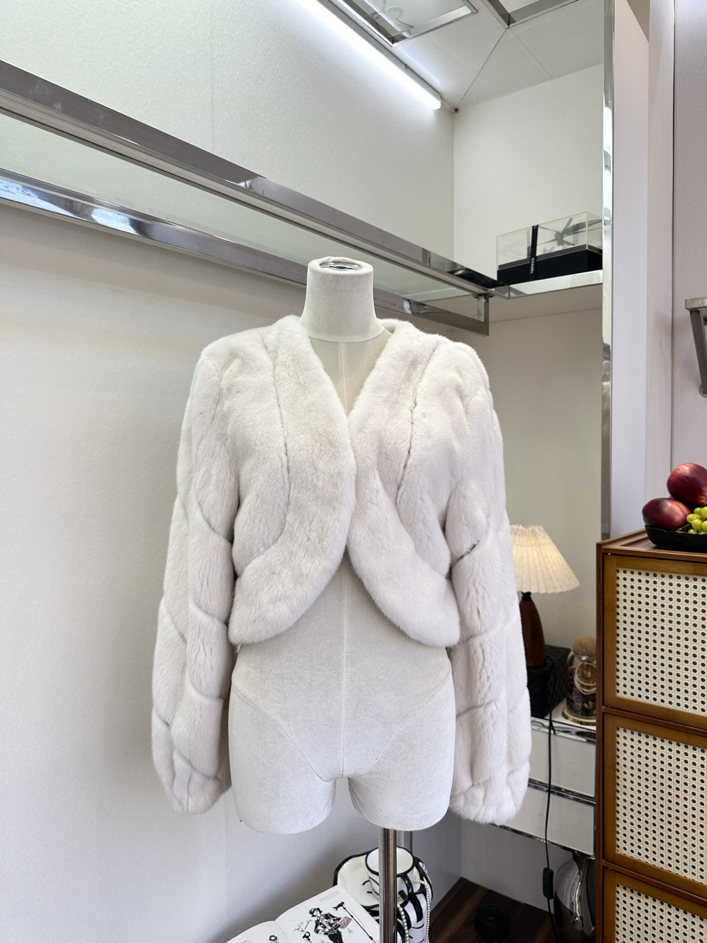 NO:636337,Detailed picture display,Valentino-clothing,valentino,alexander wang19860909细节图展示,华伦天奴-服装,valentino,alexander wang,Women's clothing