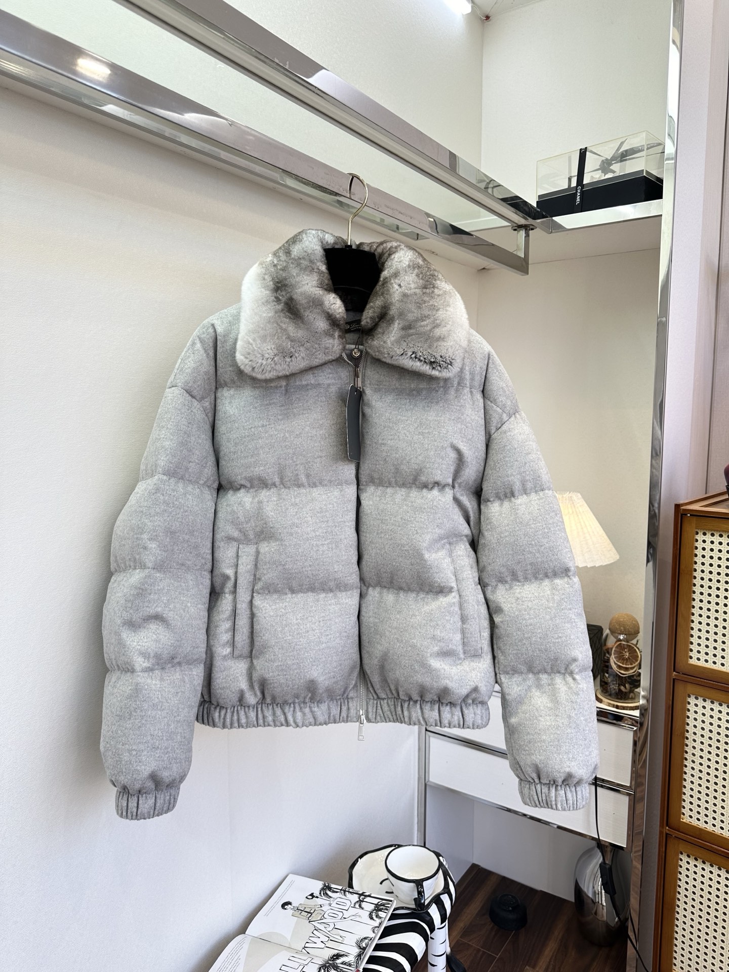 Elegant Women’s Wool-Cashmere Down Coat with Detachable Rabbit Fur Collar