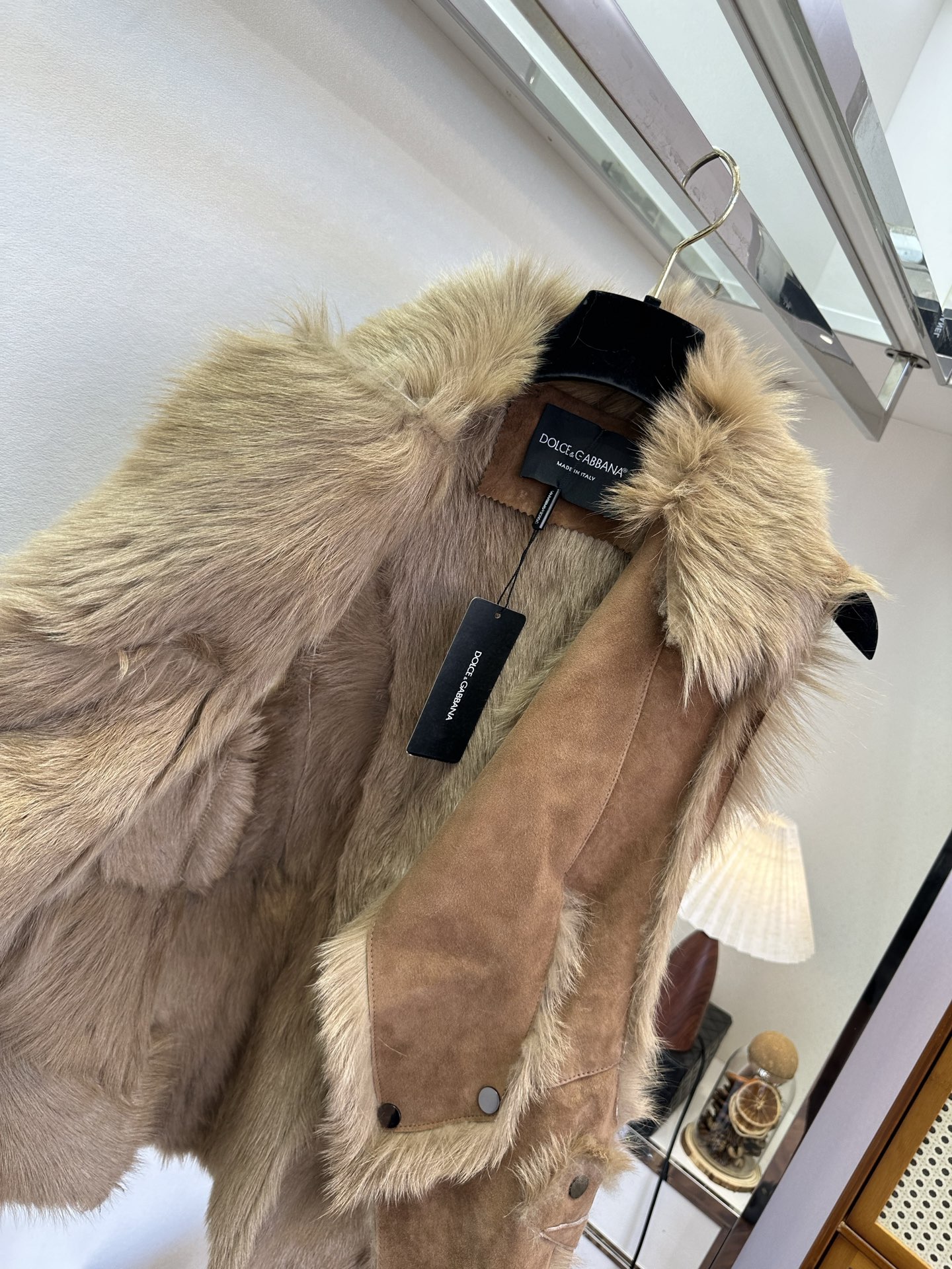 Sleeveless Sheepskin Vest: Rugged Texture, Vintage Style, and Unique Design 12 i1764636369211 5401 0 10