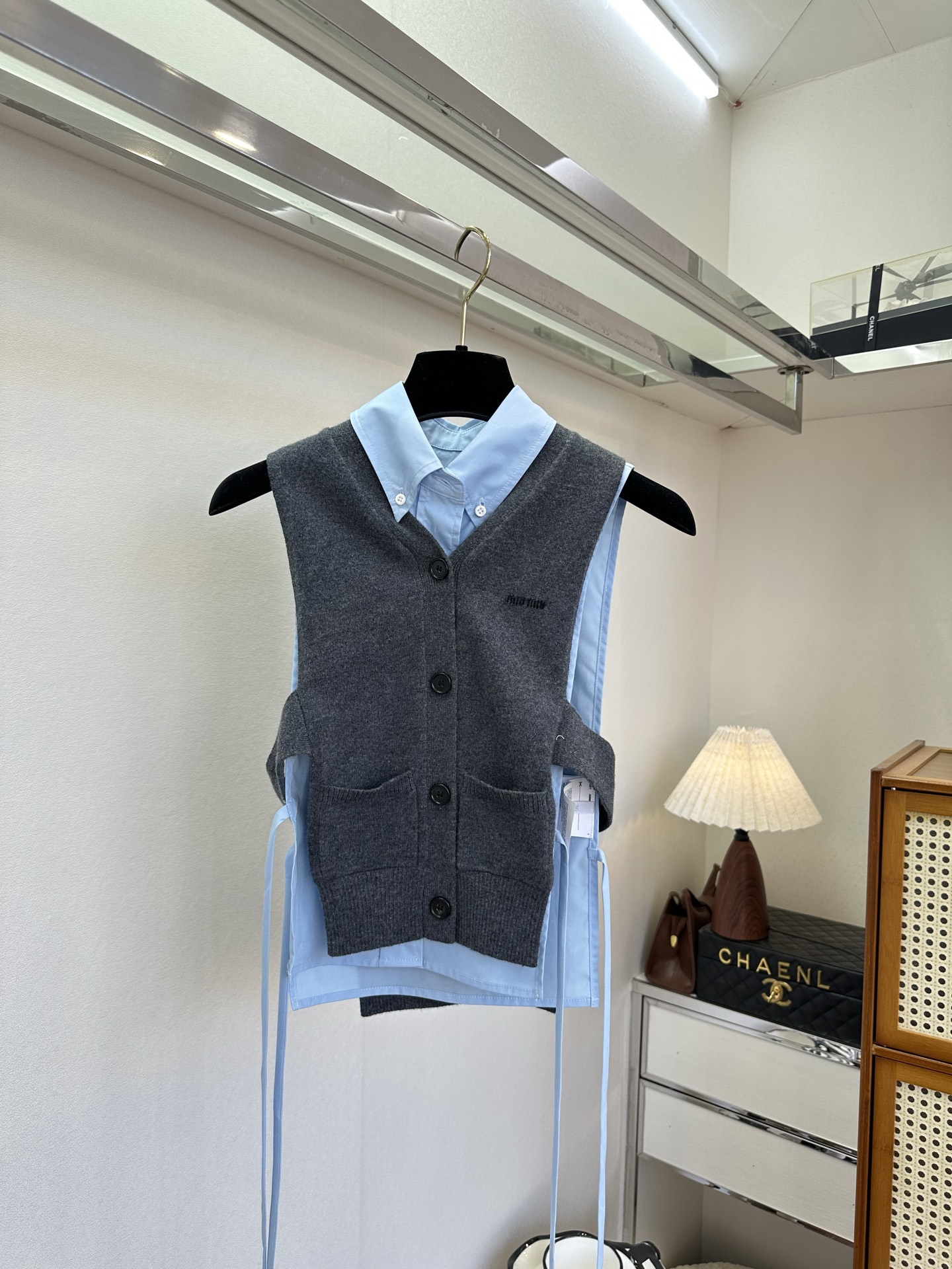 NO:721363,A really spicy and beautiful mix and match combination, Miu Miu-clothing,19860909真的又辣又美的混搭组合,缪缪-服装,,Women's clothing