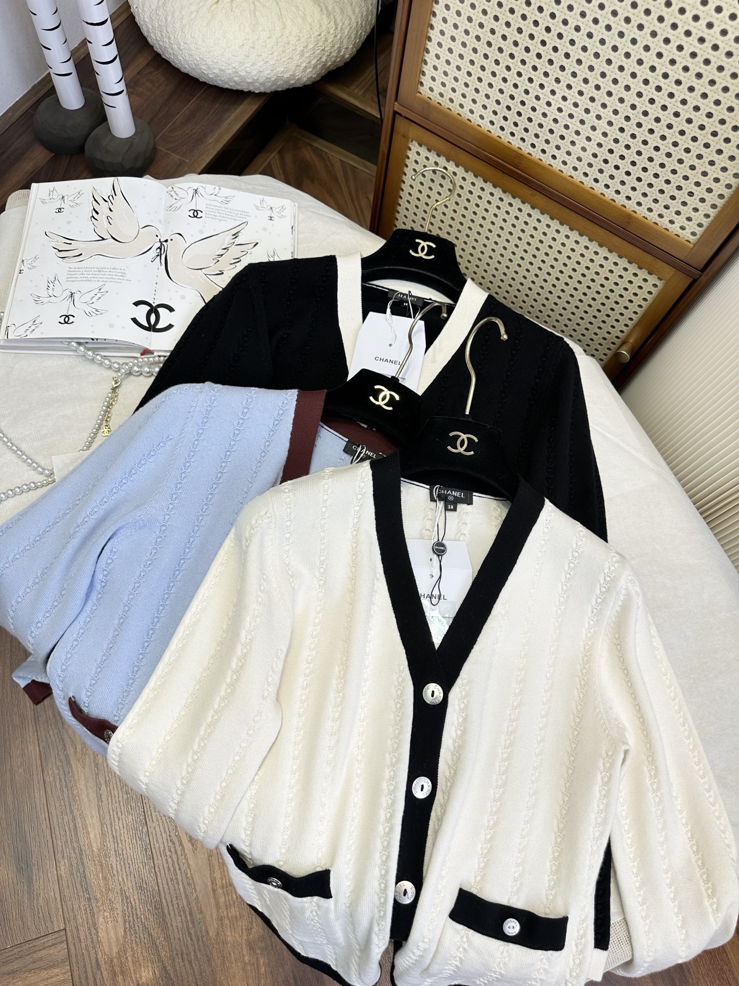 NO:722516,Detailed picture display, Chanel-clothing, chanel,19860909细节图展示,香奈儿-服装,chanel,,Women's clothing