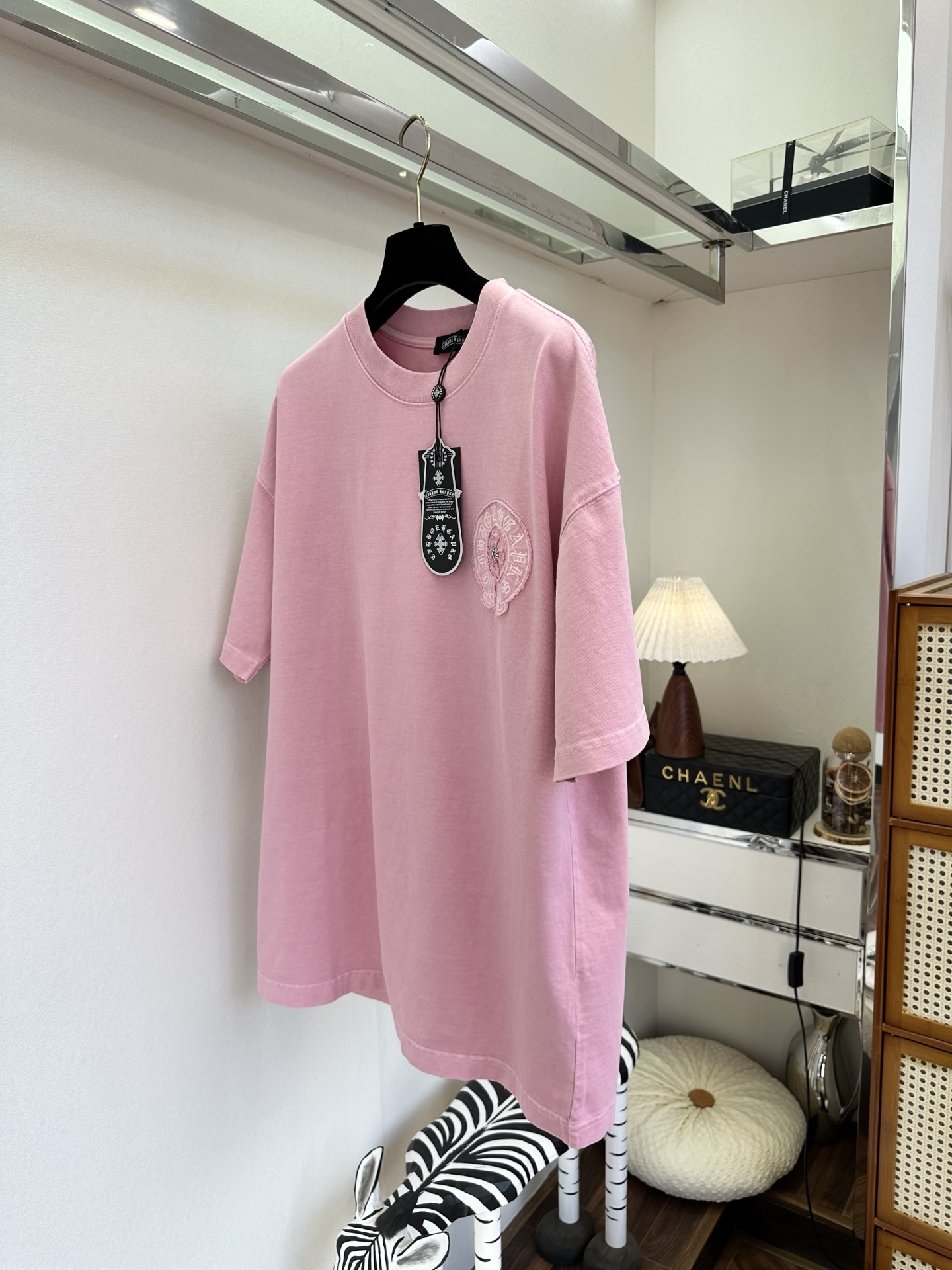 26S 克罗星潮人首选T胸前同色系刺绣徽章低调精致，背面重工十字贴布刺绣，复古做旧质感自带街头气场，ov