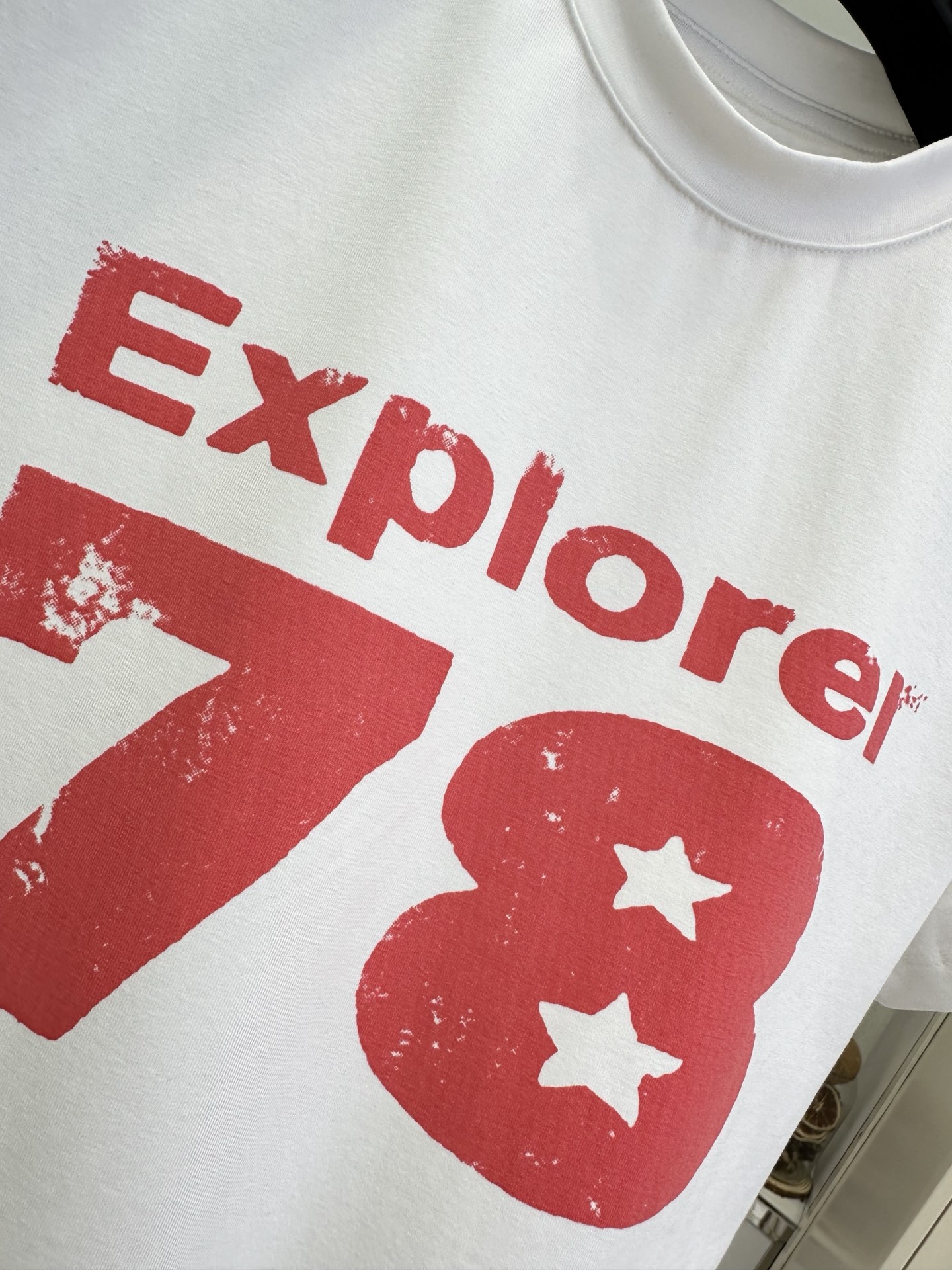 26SS 小众品牌 今年夏天真的要果断入手的一款辣妹T，高密的针织面料 自带微弹 贴身穿舒适又有一定的质