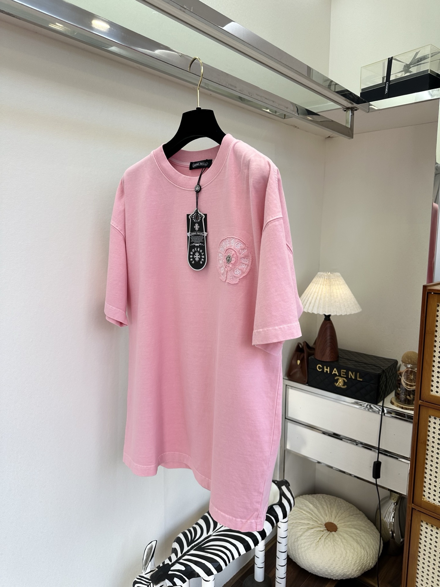 26S 克罗星潮人首选T胸前同色系刺绣徽章低调精致，背面重工十字贴布刺绣，复古做旧质感自带街头气场，ov