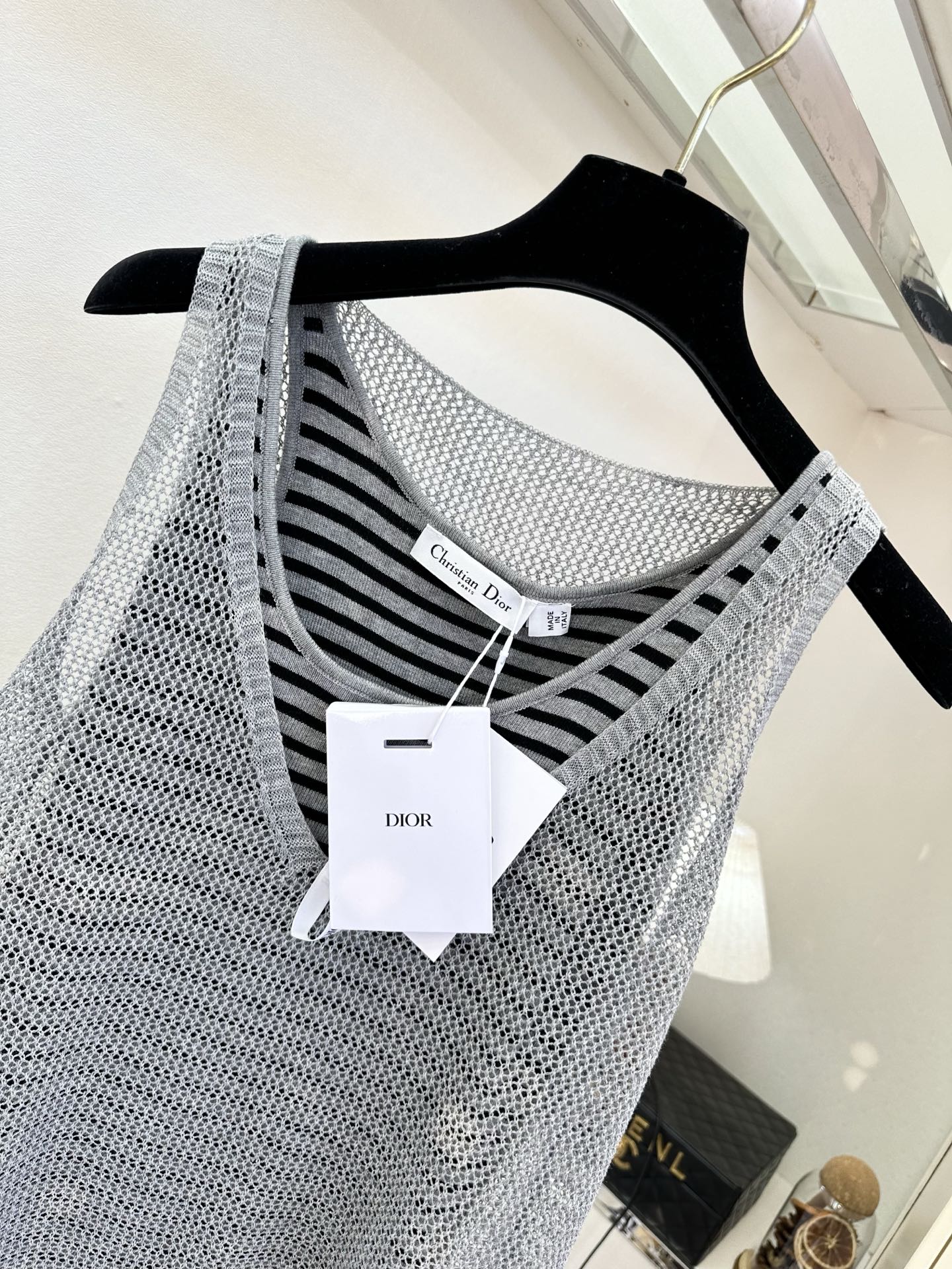 26S 一件解锁两种穿法！通透网织背心+条纹内搭，温柔又显瘦，春夏氛围感天花板²💜 ●SIZE s m 