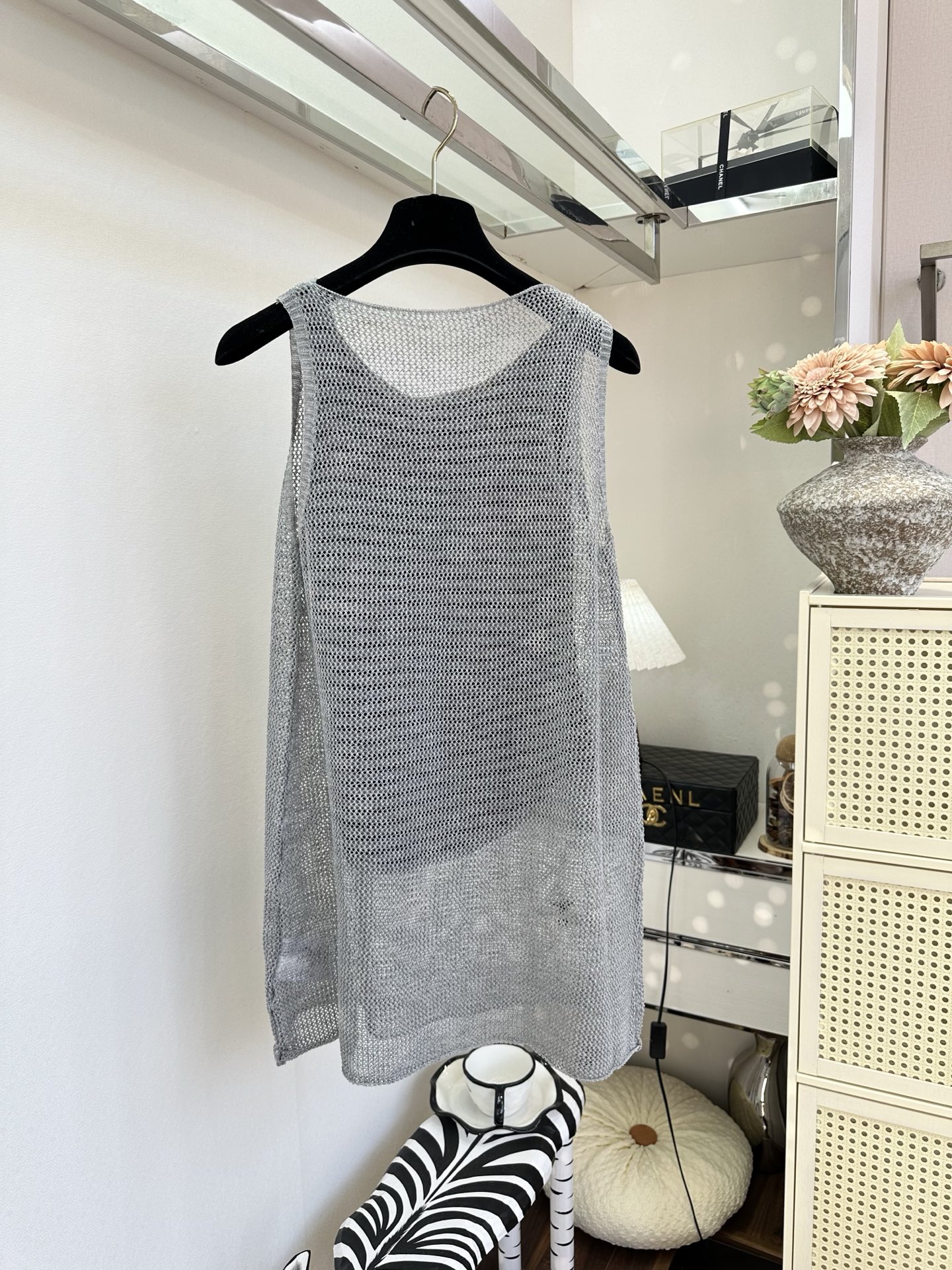 26S 一件解锁两种穿法！通透网织背心+条纹内搭，温柔又显瘦，春夏氛围感天花板²💜 ●SIZE s m 