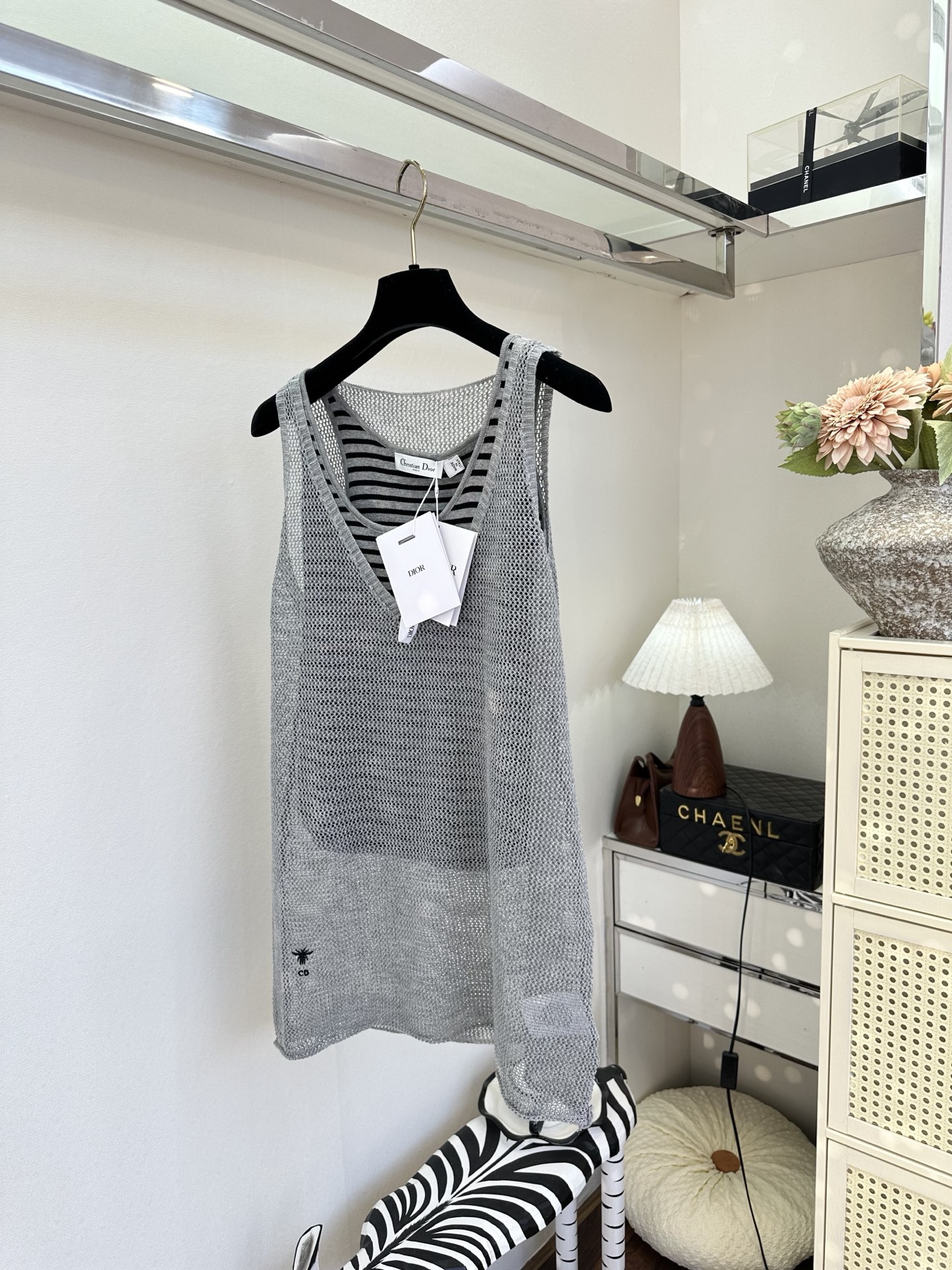 26S 一件解锁两种穿法！通透网织背心+条纹内搭，温柔又显瘦，春夏氛围感天花板²💜 ●SIZE s m 