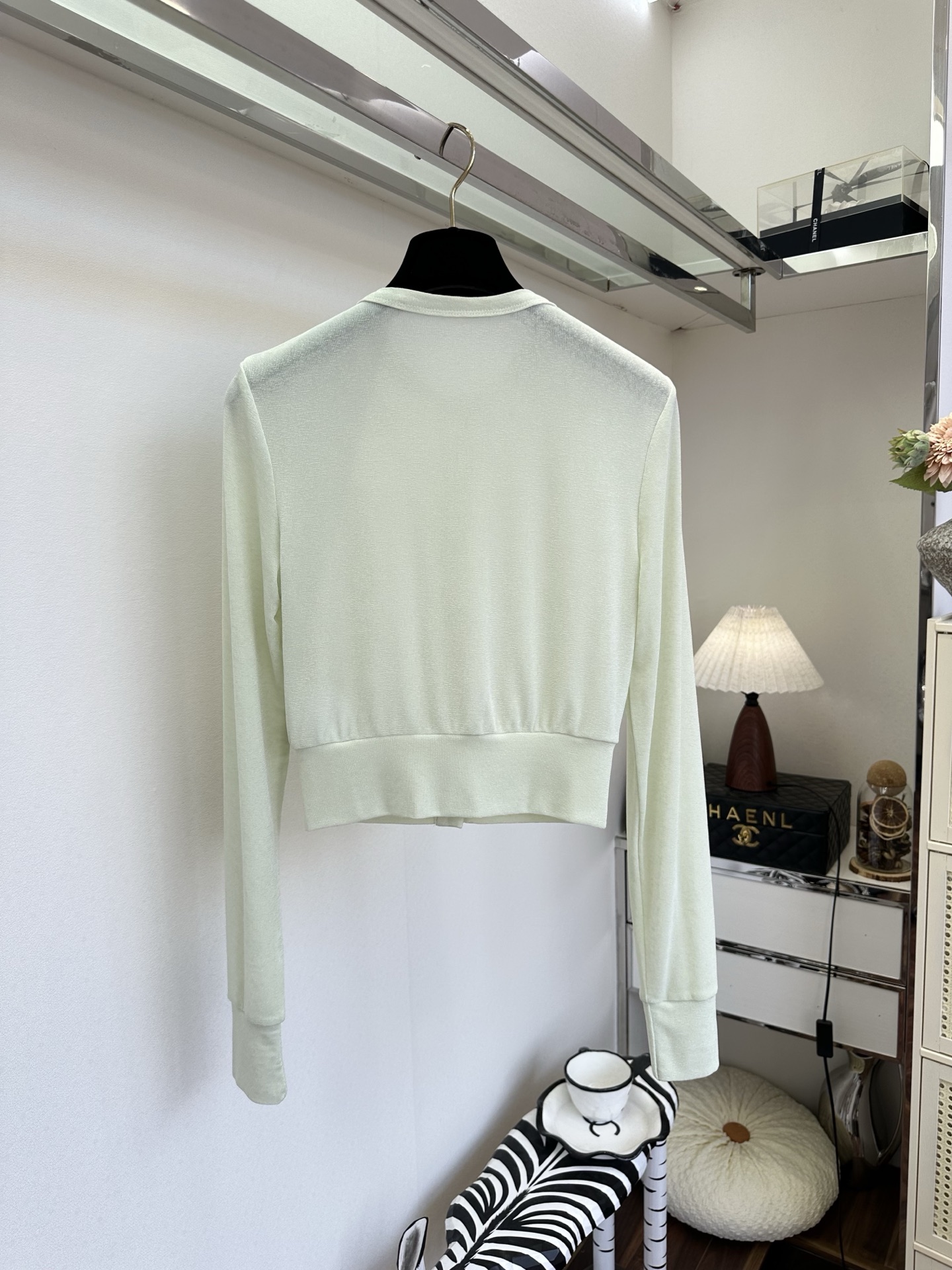 「御姐穿搭法」 韩国进口自带星光银丝线面料，%63醋酸 %32涤纶 %5氨纶 完美结合 超薄清透 夏天行