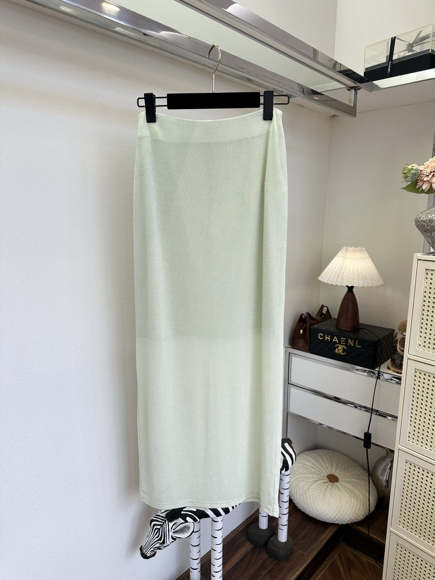 「御姐穿搭法」 韩国进口自带星光银丝线面料，%63醋酸 %32涤纶 %5氨纶 完美结合 超薄清透 夏天行