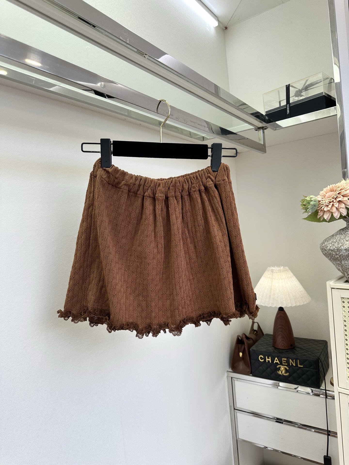 「谬系女孩大集合啦」 超减龄的针织套装 一秒重返18岁 。 SIZE： S M L PRICE： /套