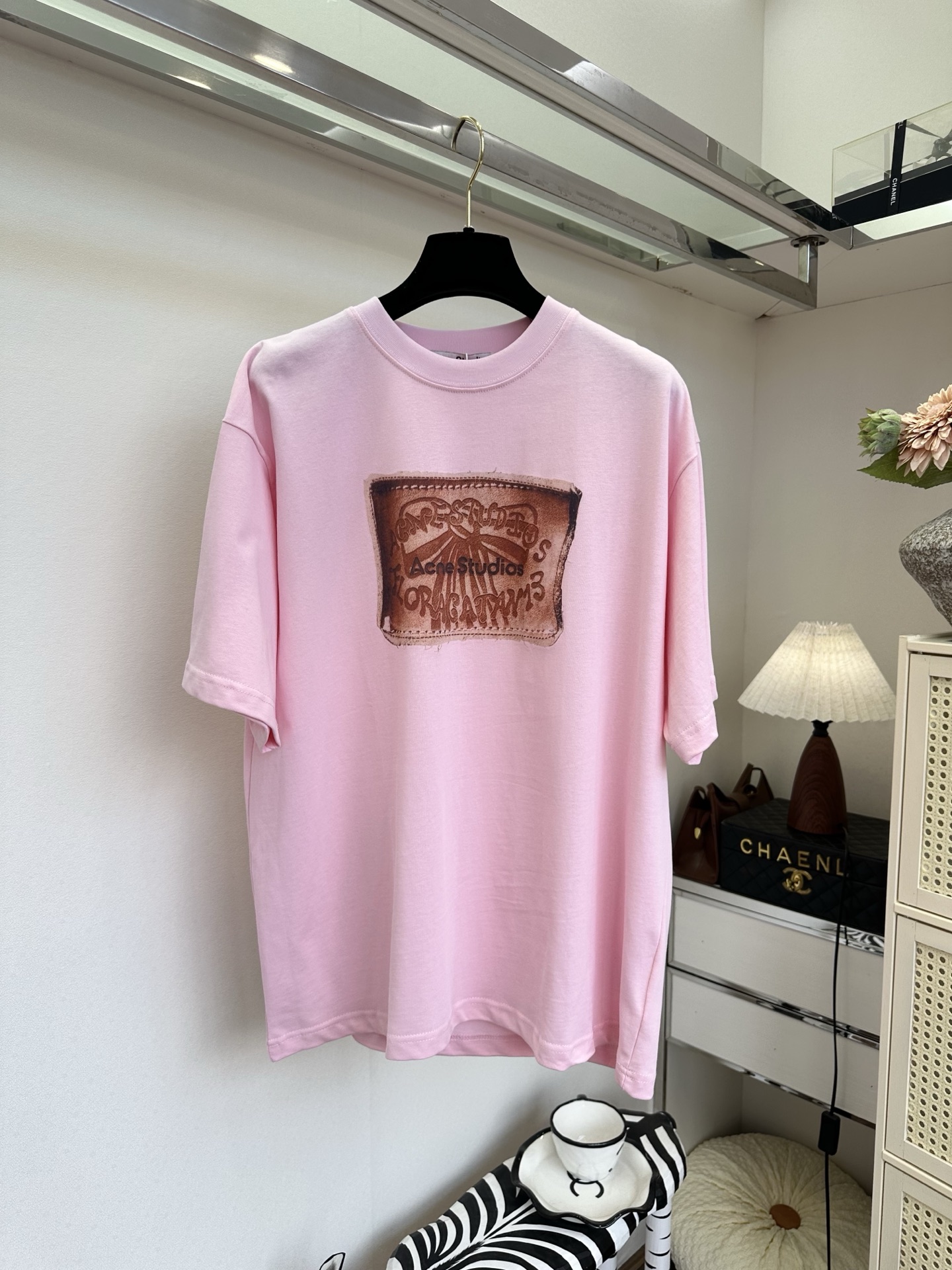 NO:817532,'A Different T' Loose boyfriend style T, a wardrobe must-have for those who love shirts SIZE S M L PRICE, women's clothing,19860909「不一样的T」   宽松男友风廓版T 体恤控的衣橱必备款  SIZE S M L PRICE,女装,,Women's clothing