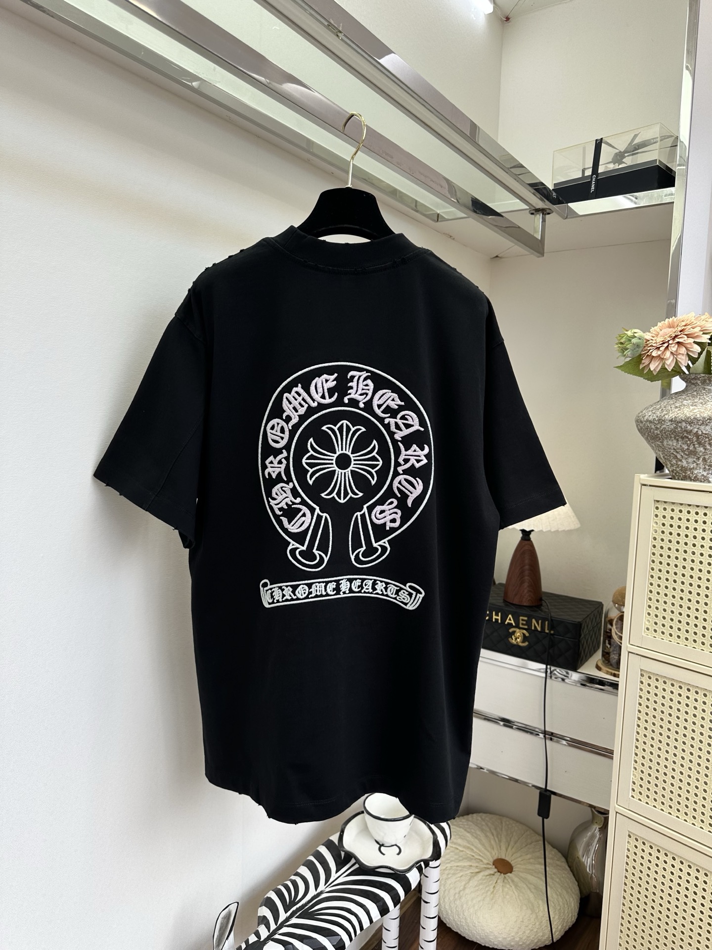 「不一样的T」                重工刺绣T 轻轻松松又酷又飒  SIZE： S M L  