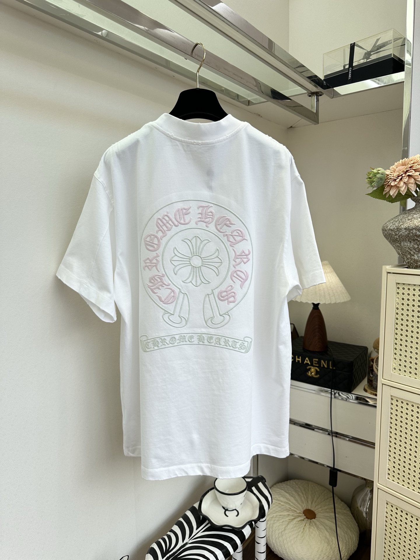 「不一样的T」                重工刺绣T 轻轻松松又酷又飒  SIZE： S M L  