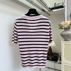 「纹理之间尽显温柔」 婉约的治愈色系 让人有种低调儒雅的美感 ,v领设计完美修饰了颈脖曲线是显瘦 「纹理之间尽显温柔」 婉约的治愈色系 让人有种低调儒雅的美感 ,v领设计完美修饰了颈脖曲线是显瘦